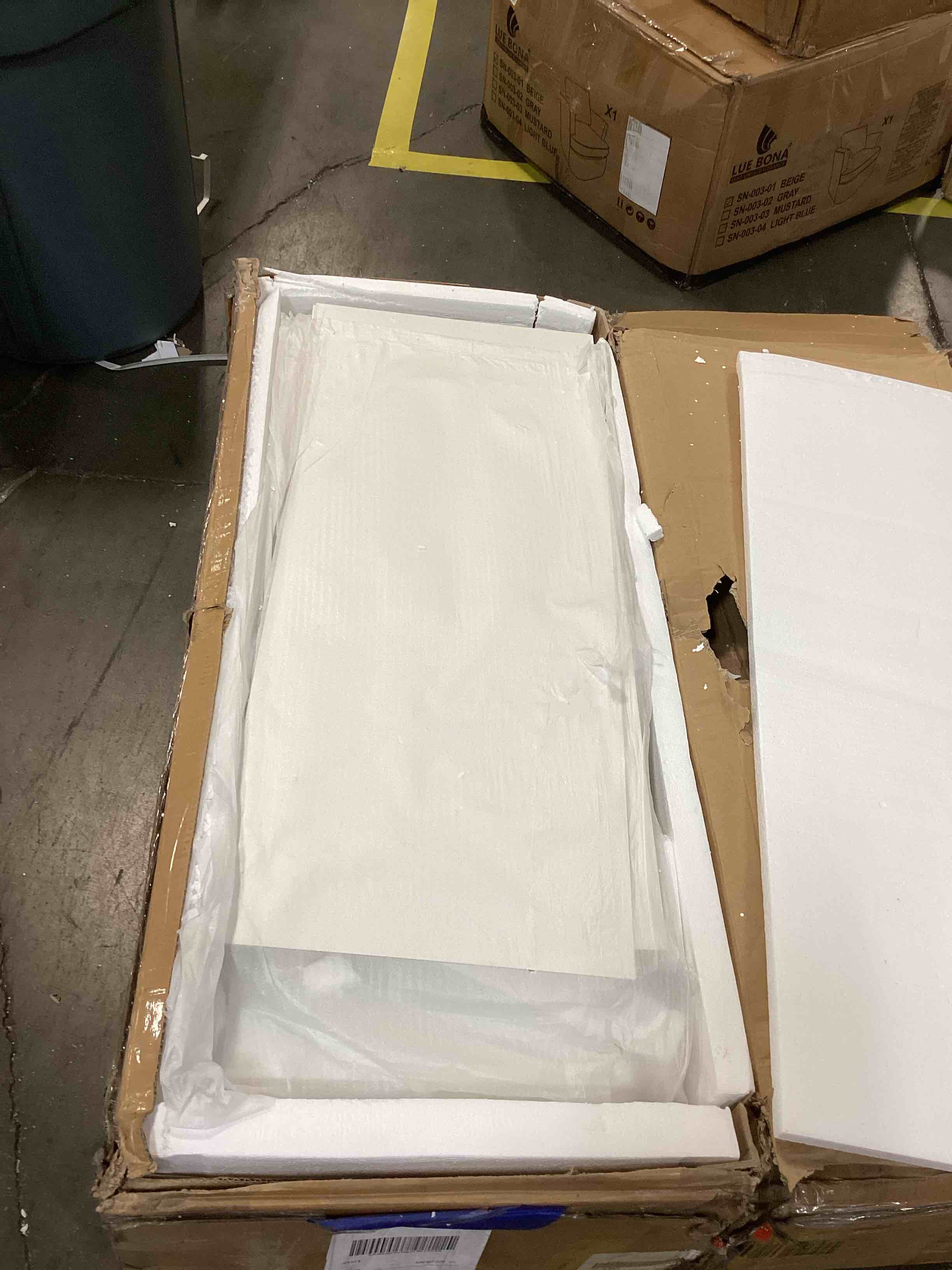 https://s3.amazonaws.com/lotting-images-prod/bidfta/BRN2739992_1753205411276.jpeg