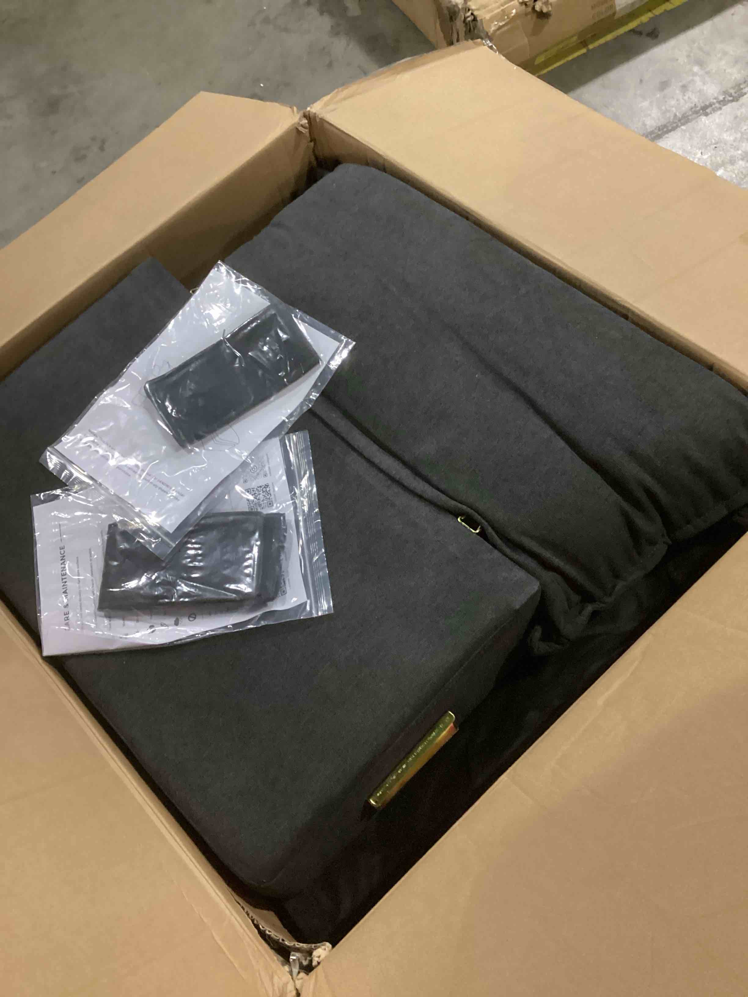 https://s3.amazonaws.com/lotting-images-prod/bidfta/BRN2743669_1751282071242.jpeg
