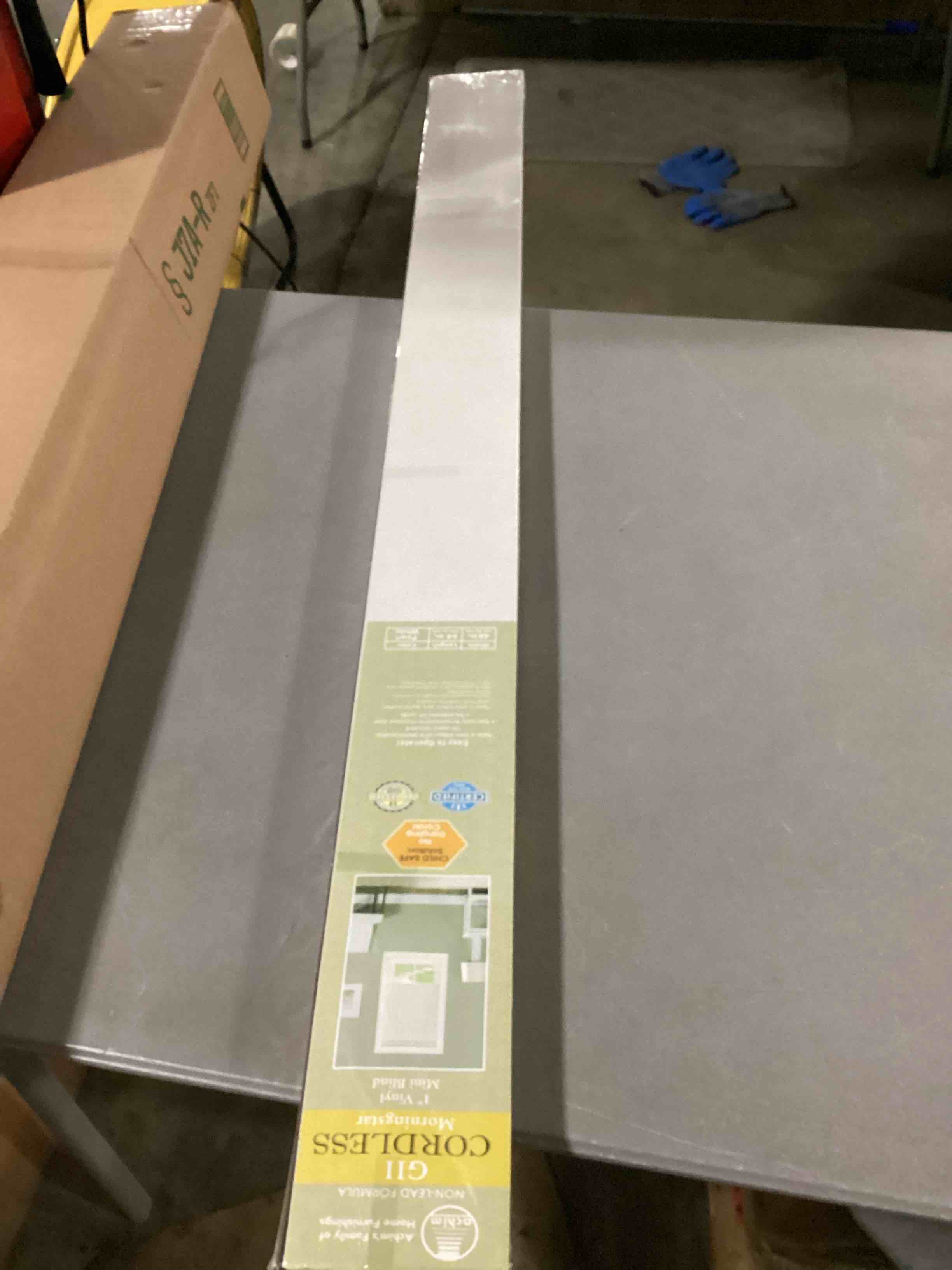 https://s3.amazonaws.com/lotting-images-prod/bidfta/BRN2749711_1749295105092.jpeg