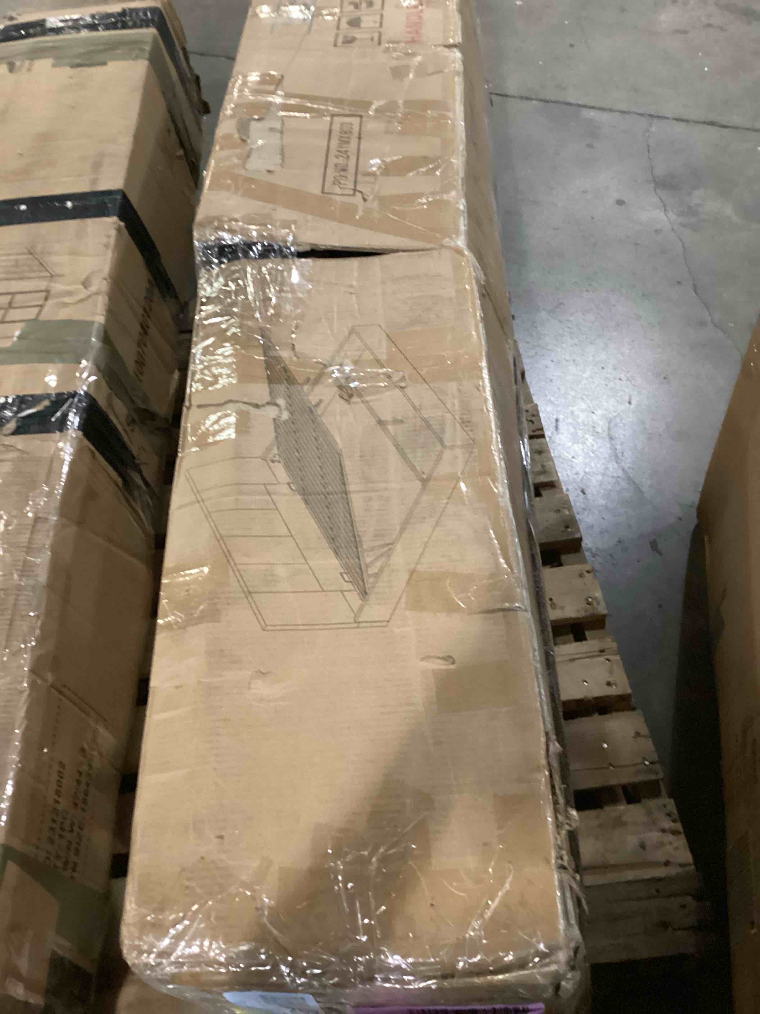 https://s3.amazonaws.com/lotting-images-prod/bidfta/BRN2751420_1750438967046.jpeg