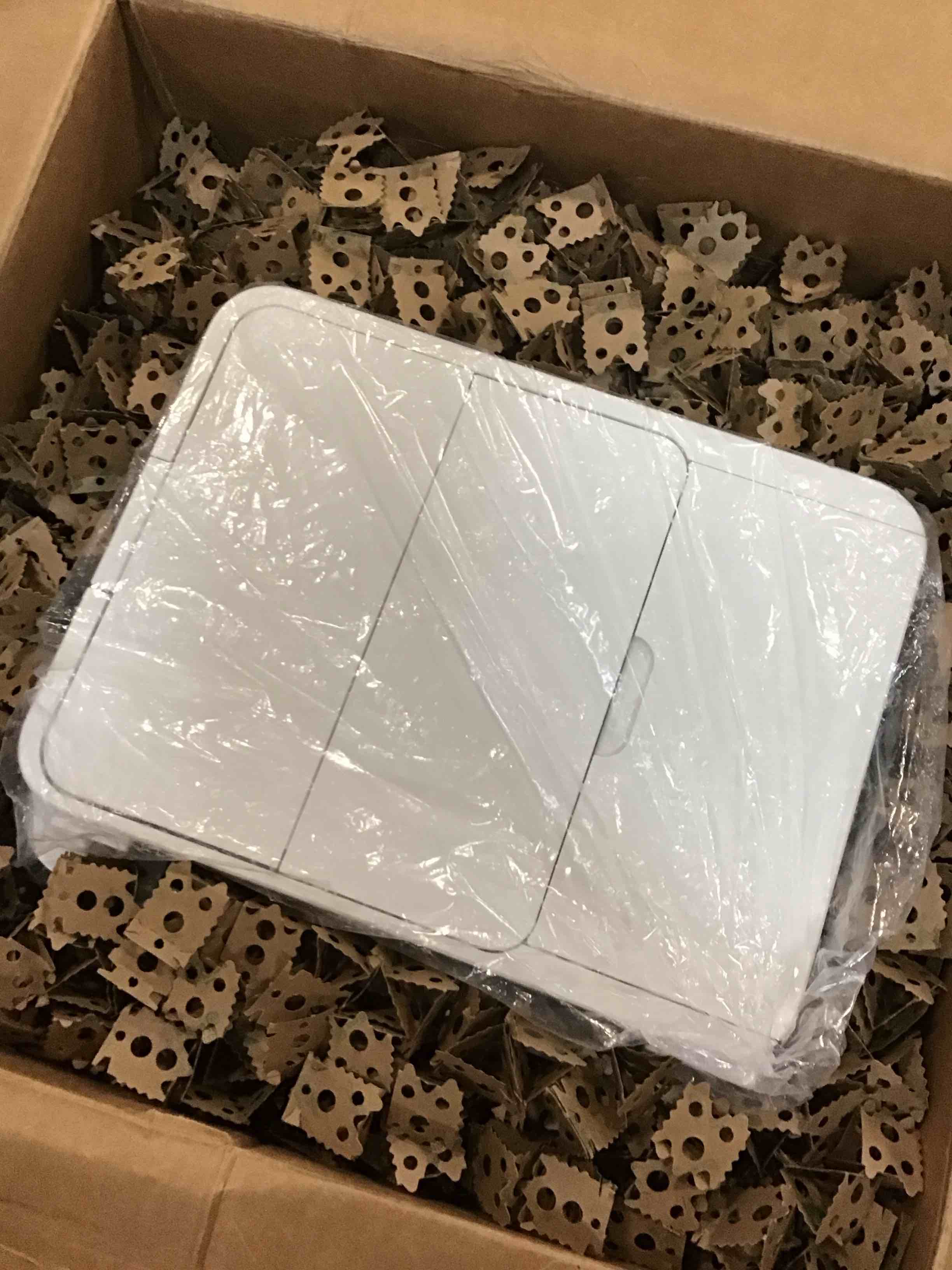 https://s3.amazonaws.com/lotting-images-prod/bidfta/BRN3211265_1750512543905.jpeg