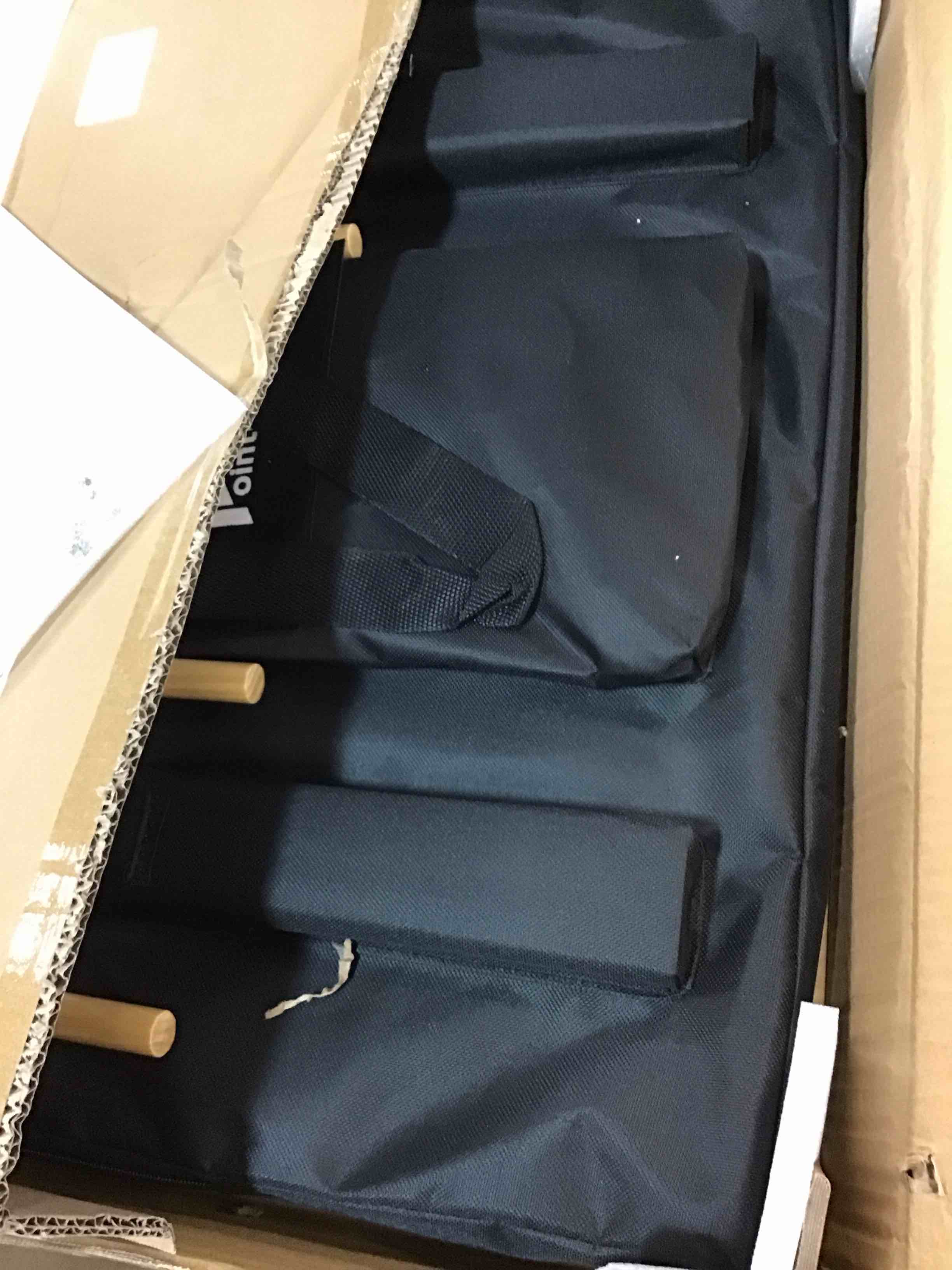 https://s3.amazonaws.com/lotting-images-prod/bidfta/BRN3211279_1750519551796.jpeg
