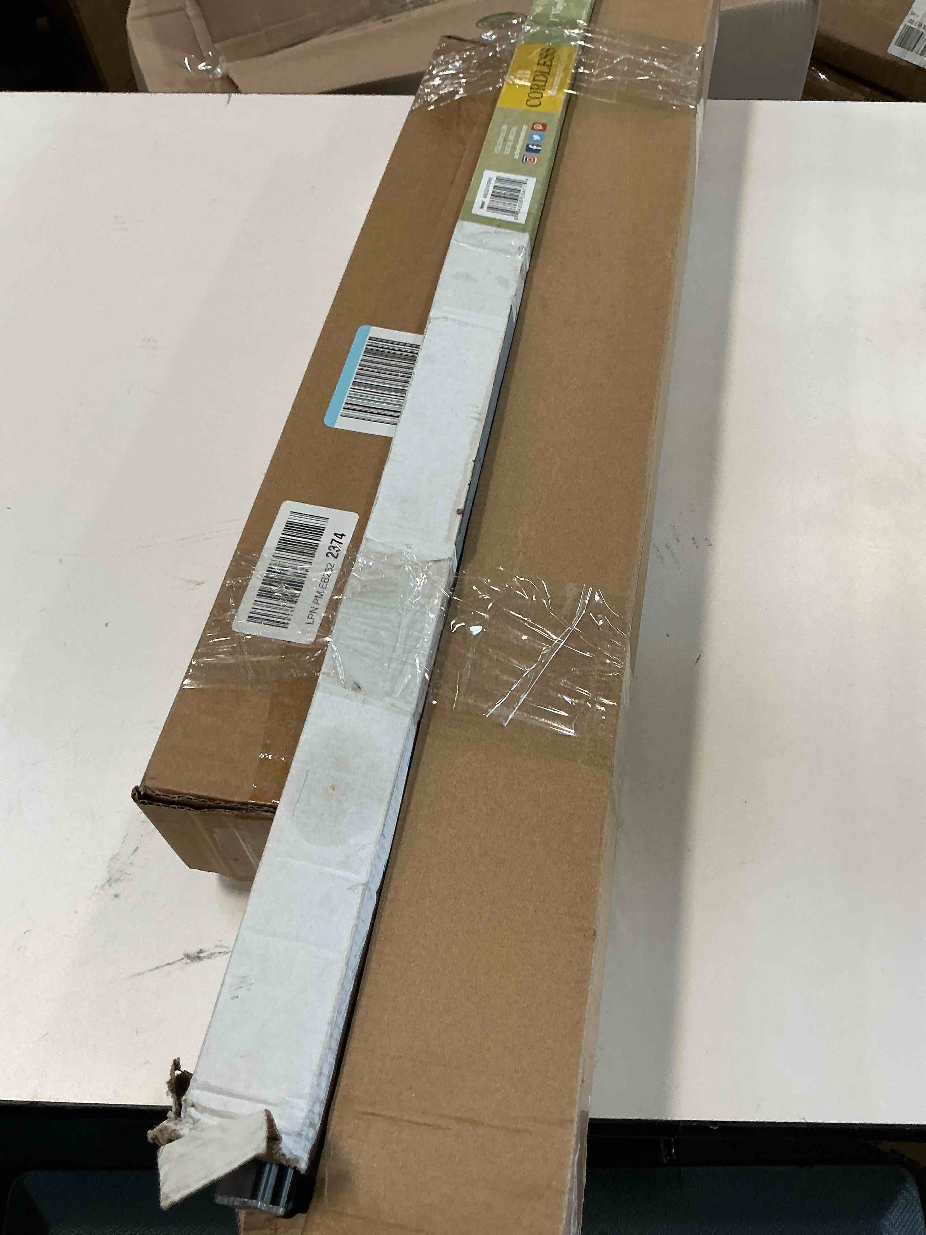 https://s3.amazonaws.com/lotting-images-prod/bidfta/BRN3218148_1755278895876.jpeg
