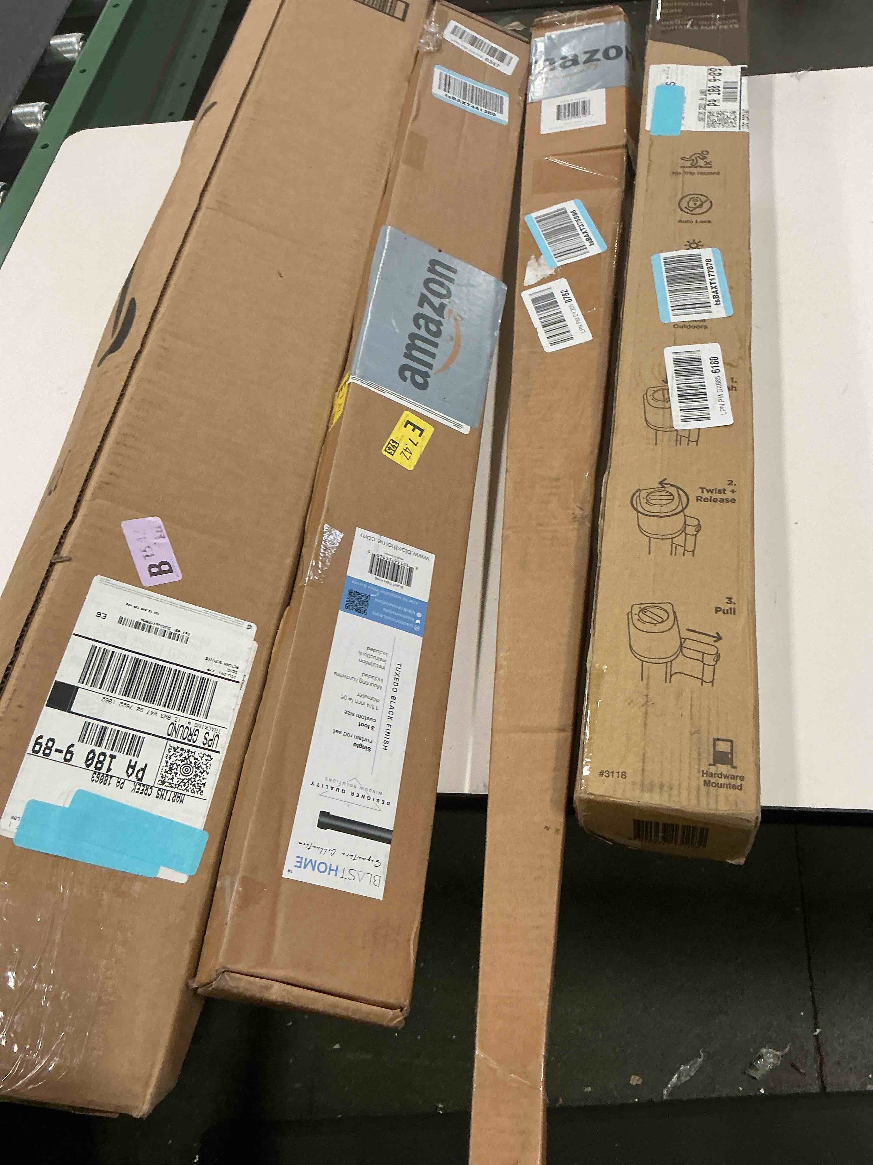 https://s3.amazonaws.com/lotting-images-prod/bidfta/BRN3219127_1755806919294.jpeg