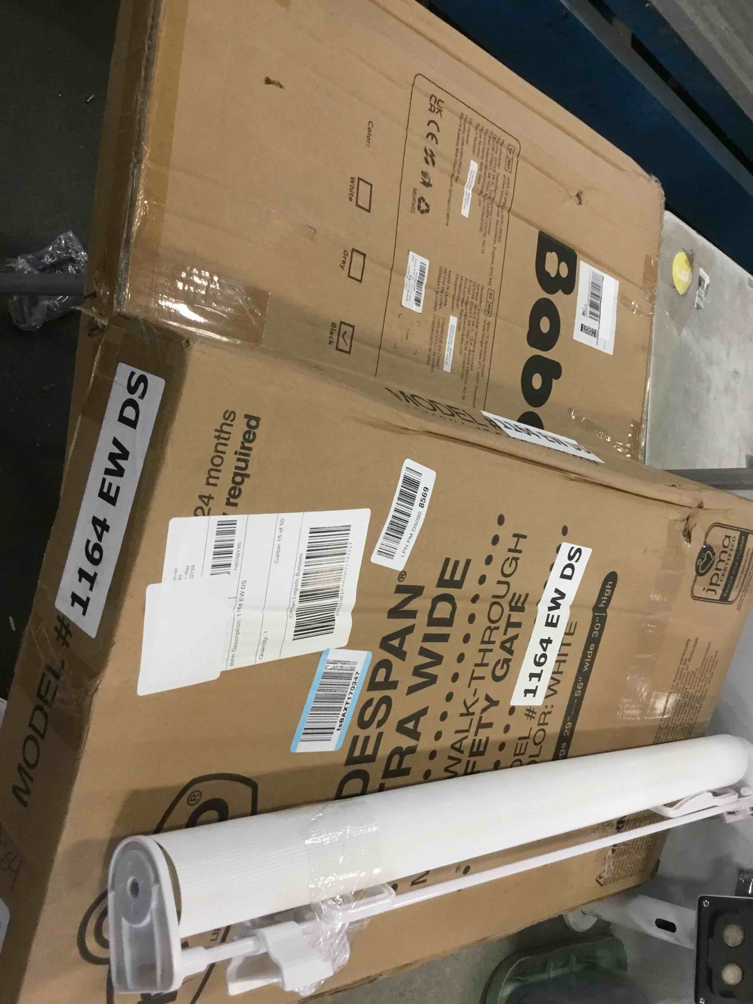 https://s3.amazonaws.com/lotting-images-prod/bidfta/BRN3220386_1750272026714.jpeg