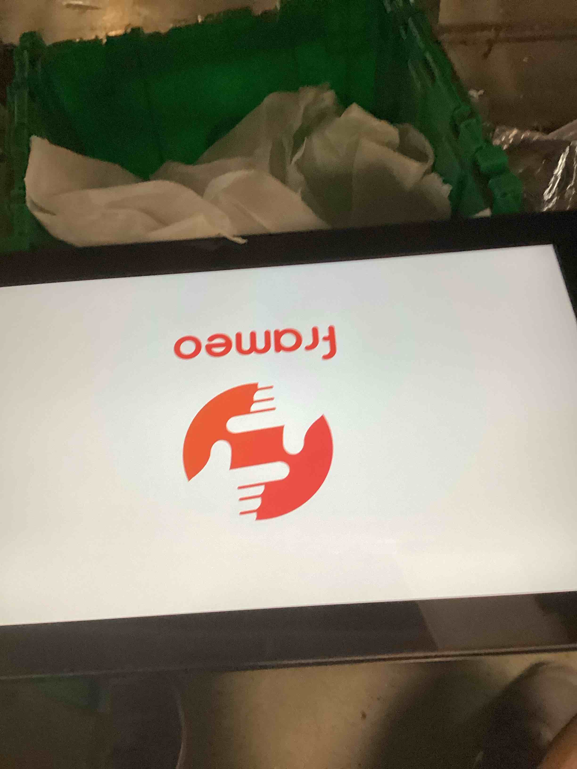 https://s3.amazonaws.com/lotting-images-prod/bidfta/BRN3222632_1752600624124.jpeg