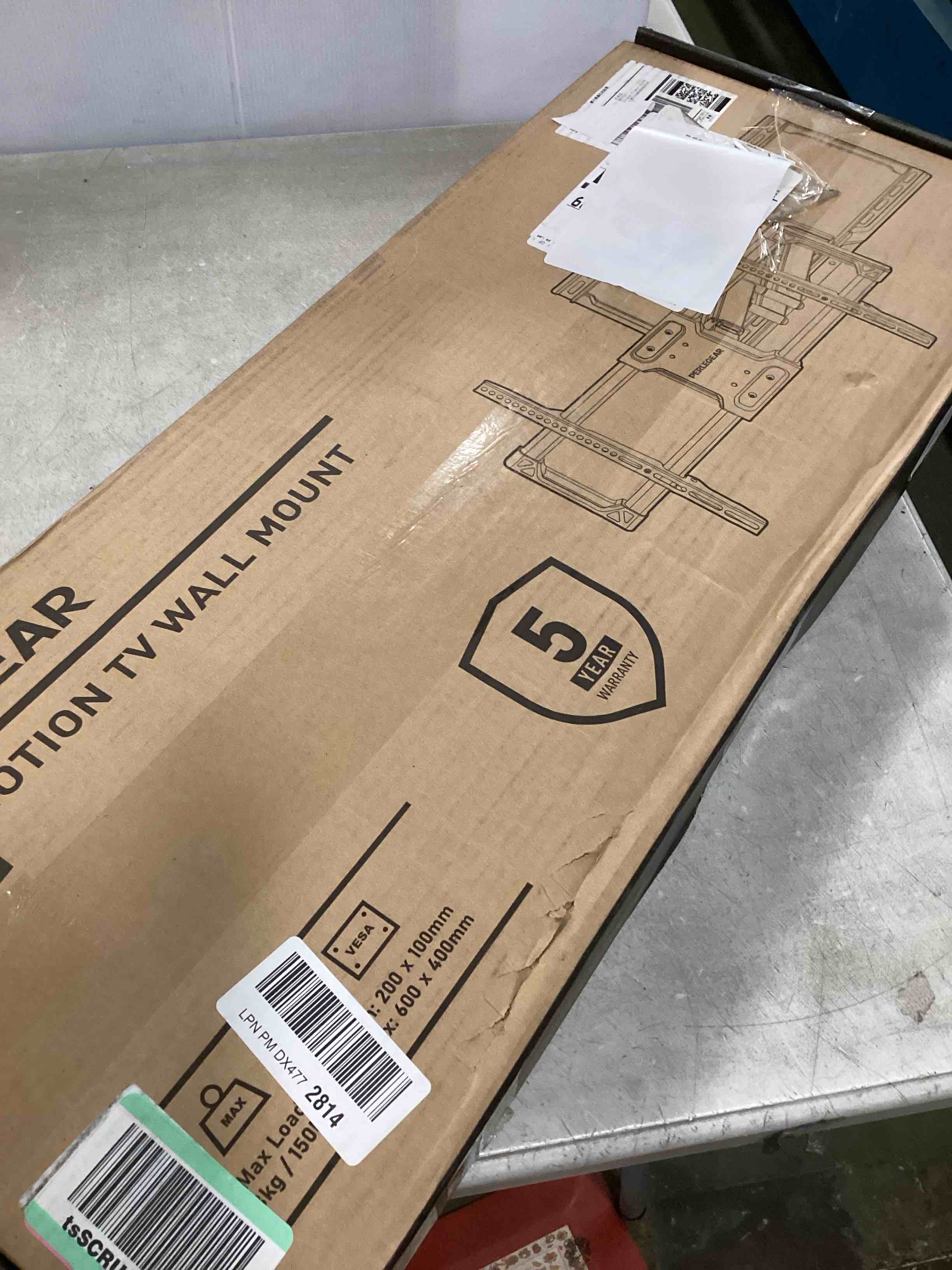 https://s3.amazonaws.com/lotting-images-prod/bidfta/BRN3223464_1750941891447.jpeg