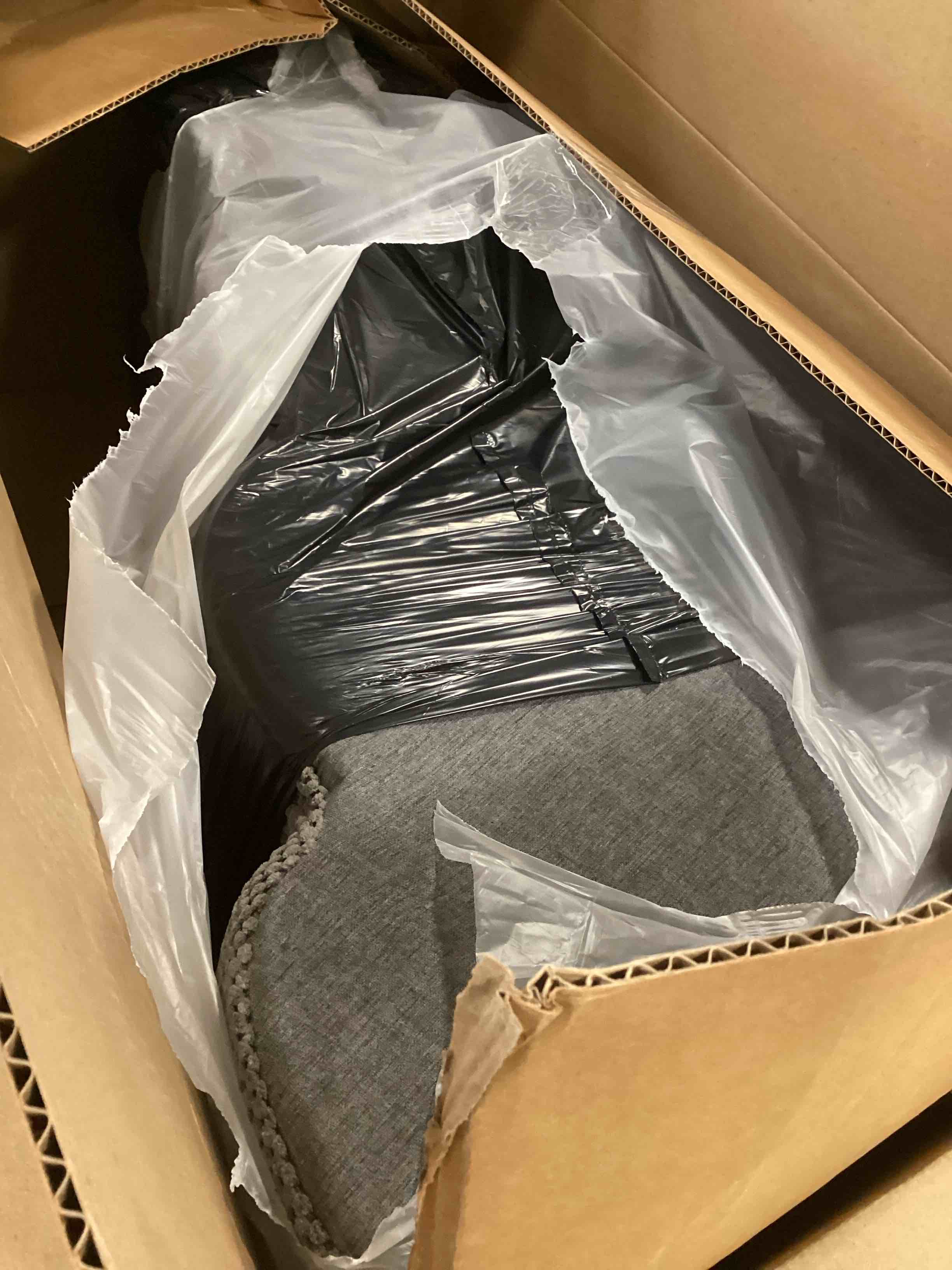 https://s3.amazonaws.com/lotting-images-prod/bidfta/BRN3223768_1751036722496.jpeg