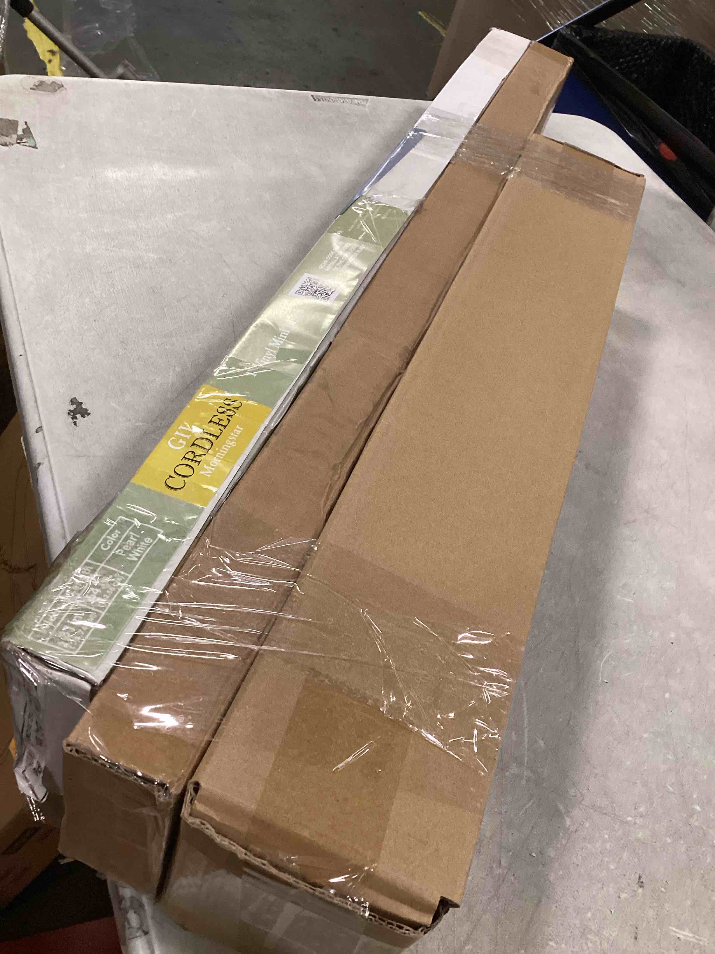 https://s3.amazonaws.com/lotting-images-prod/bidfta/BRN3229068_1750251633313.jpeg