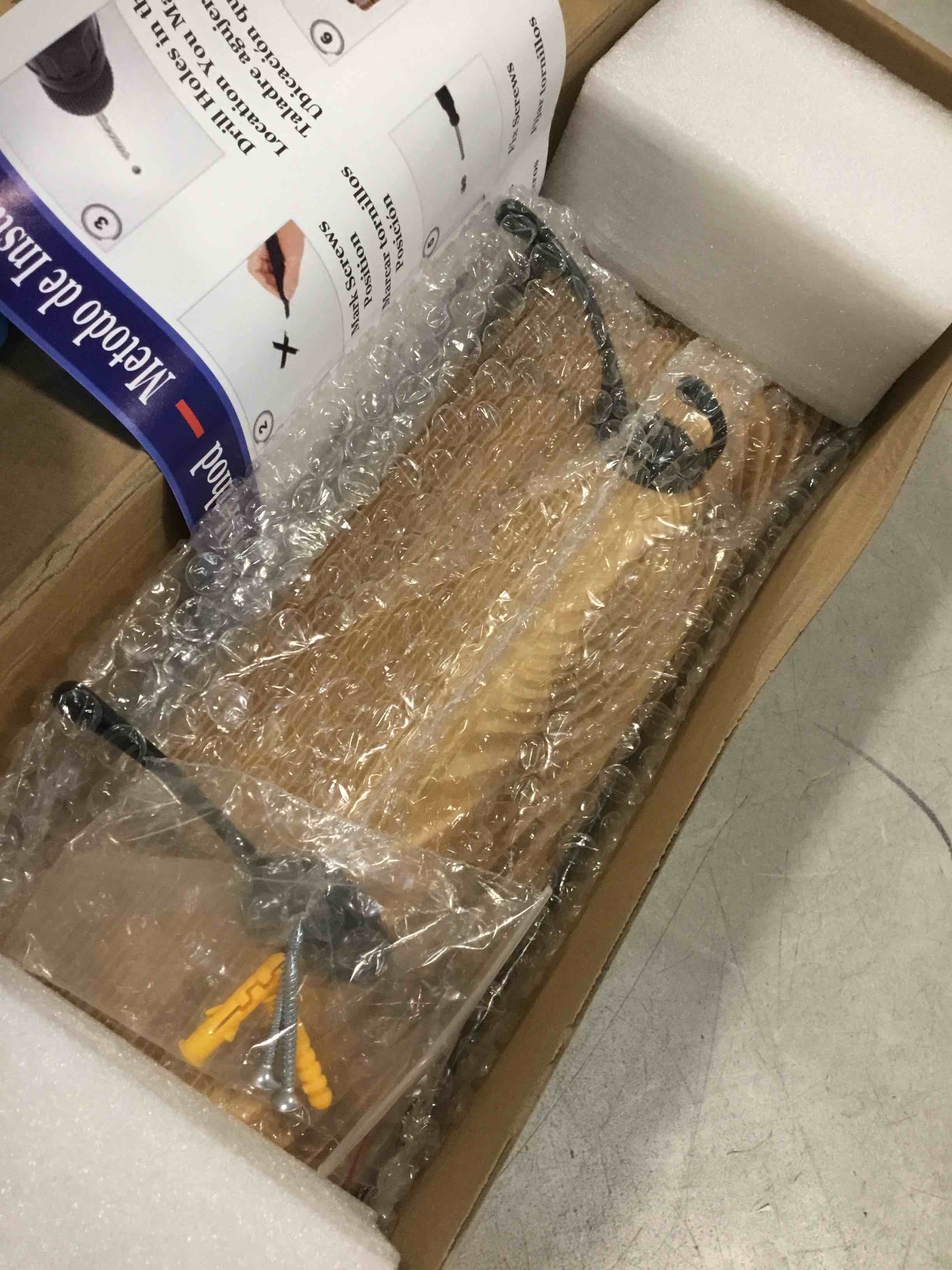 https://s3.amazonaws.com/lotting-images-prod/bidfta/BRN3229104_1750256497012.jpeg