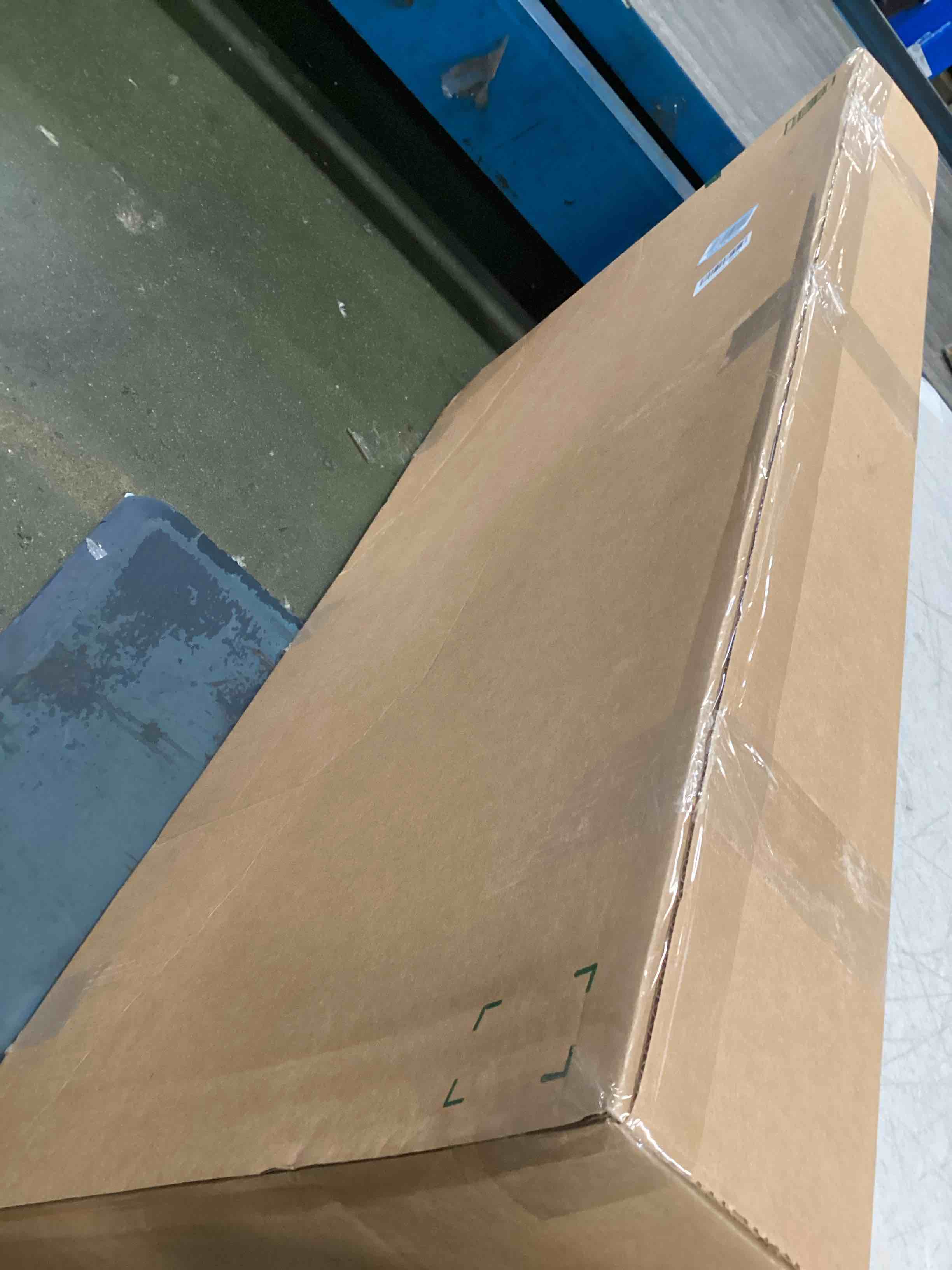 https://s3.amazonaws.com/lotting-images-prod/bidfta/BRN3229269_1750335433671.jpeg