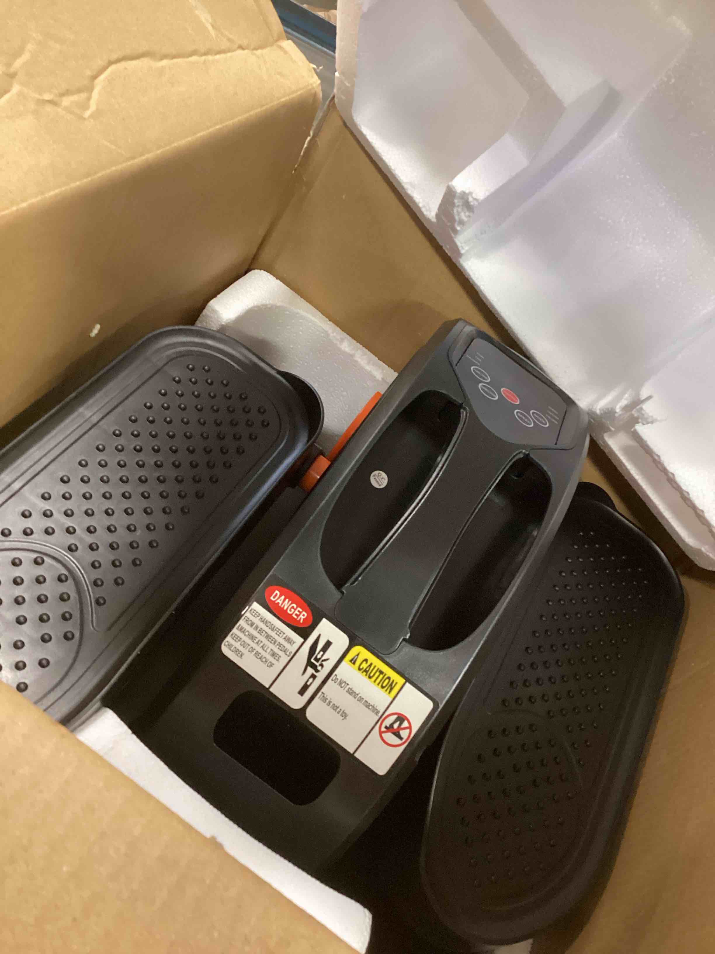 https://s3.amazonaws.com/lotting-images-prod/bidfta/BRN3229280_1750336851340.jpeg