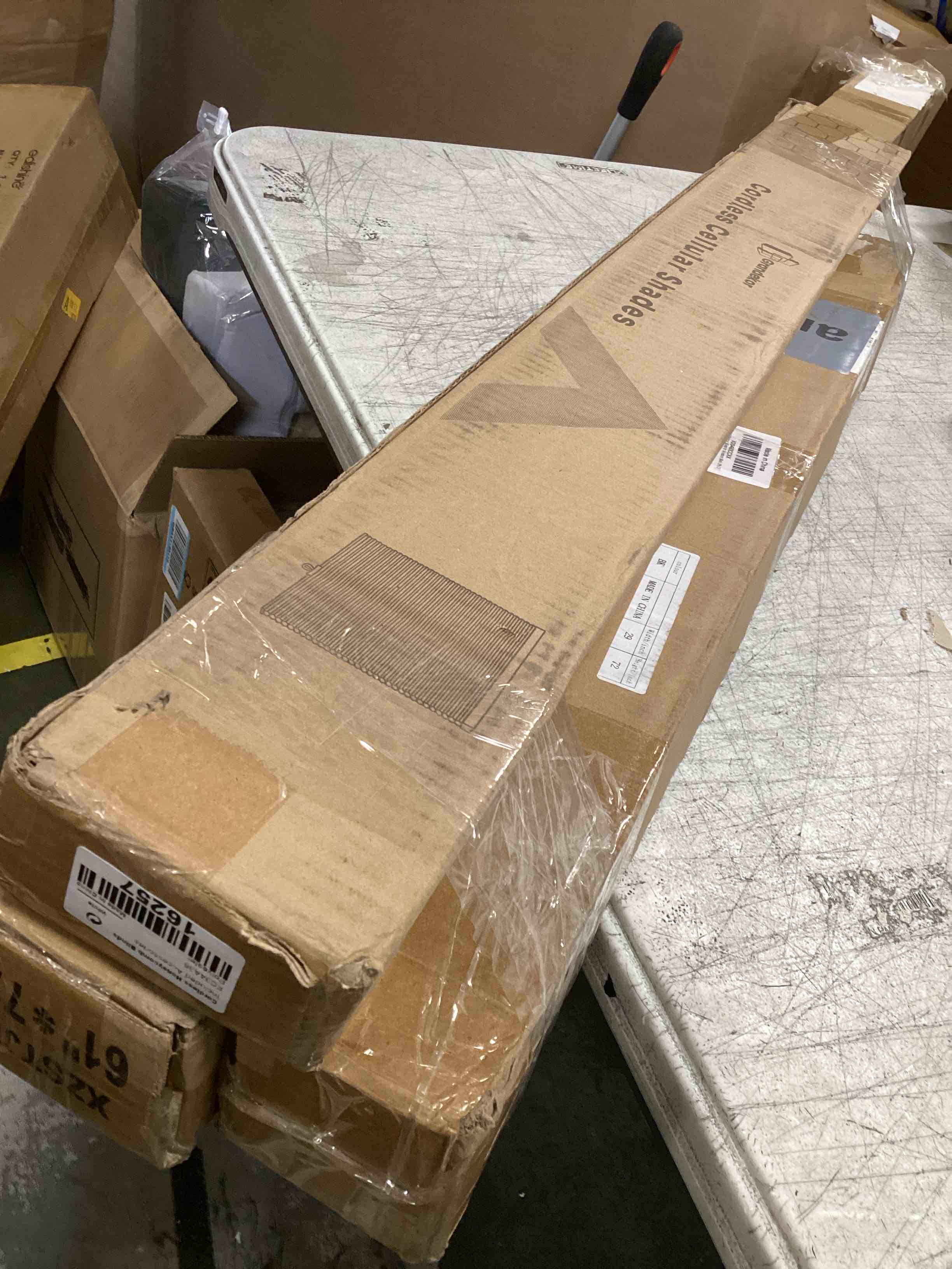 https://s3.amazonaws.com/lotting-images-prod/bidfta/BRN3229628_1750444382415.jpeg