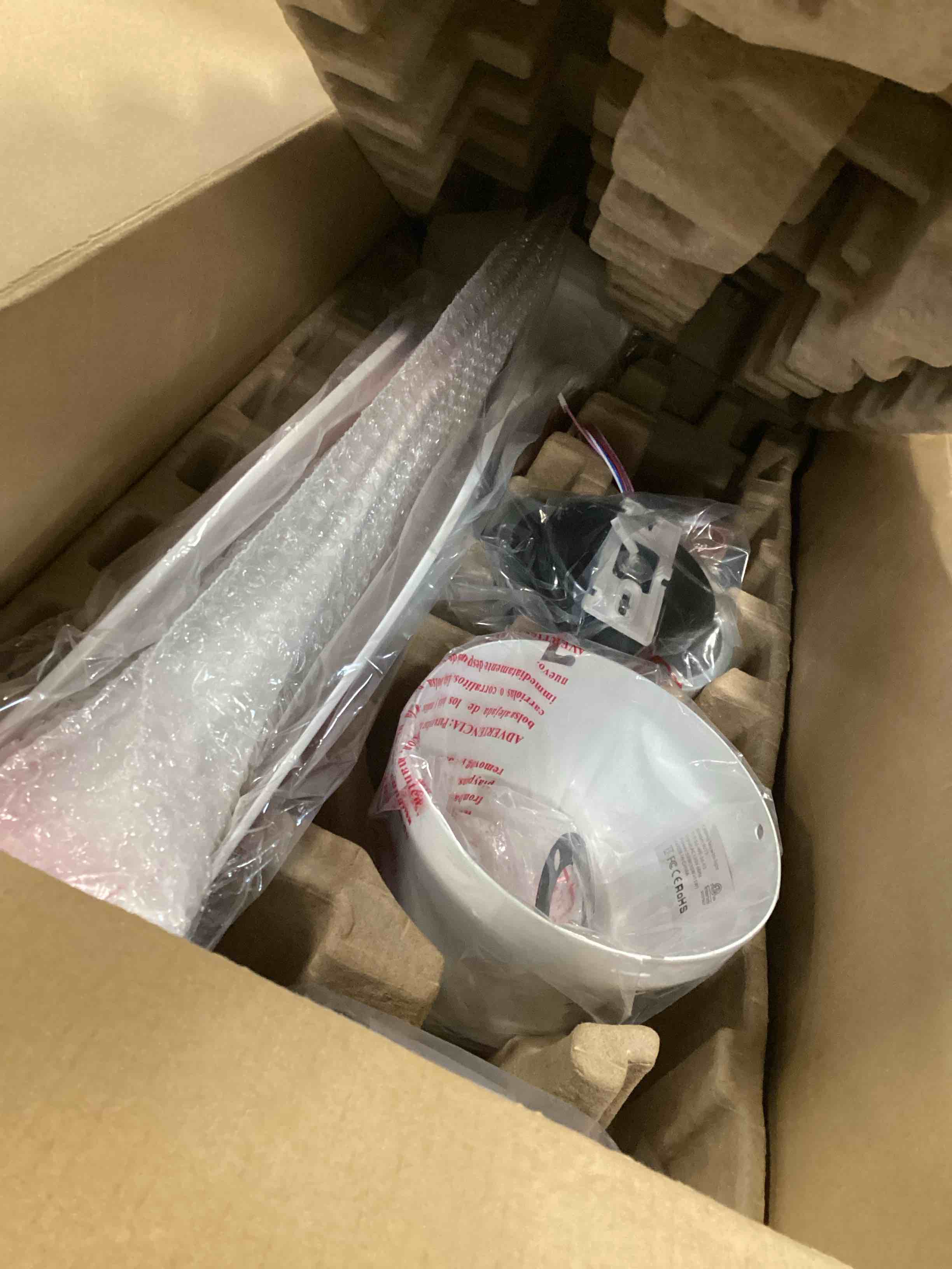 https://s3.amazonaws.com/lotting-images-prod/bidfta/BRN3230596_1750941592112.jpeg