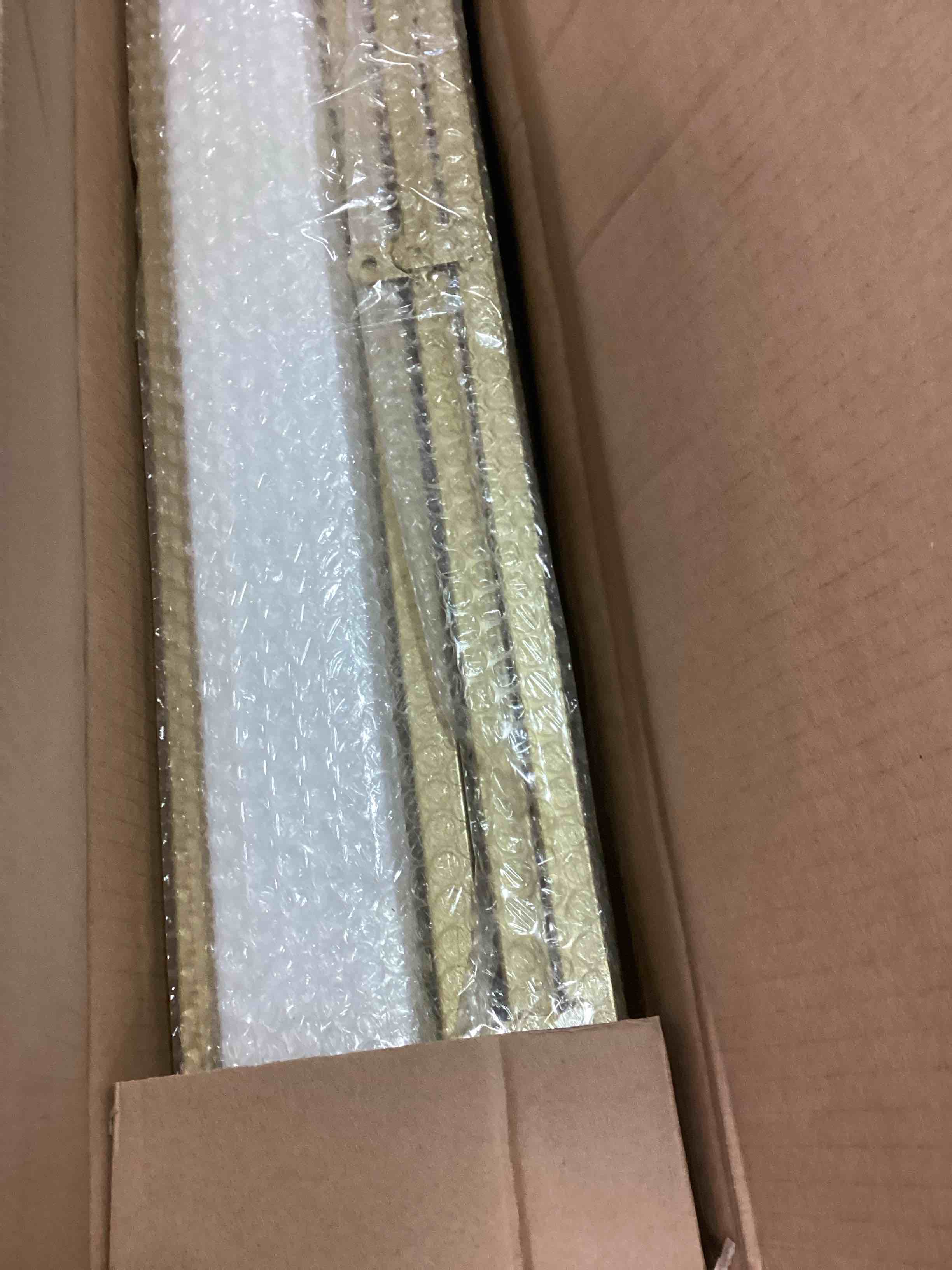 https://s3.amazonaws.com/lotting-images-prod/bidfta/BRN3339849_1755720032395.jpeg