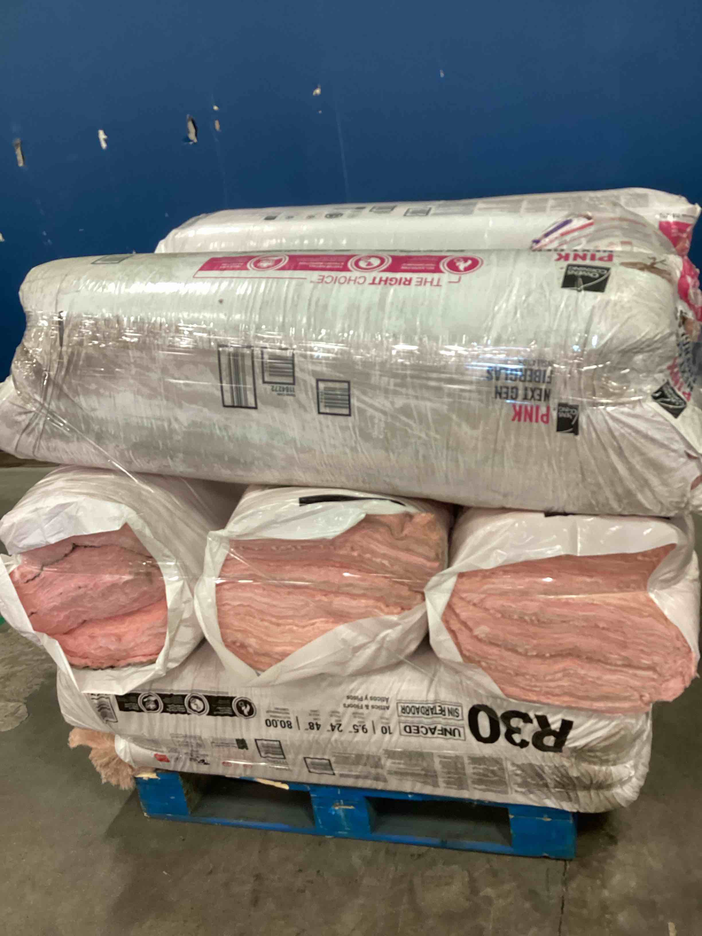 Pallet of Insulation Batts : Includes R30, R49, R13 