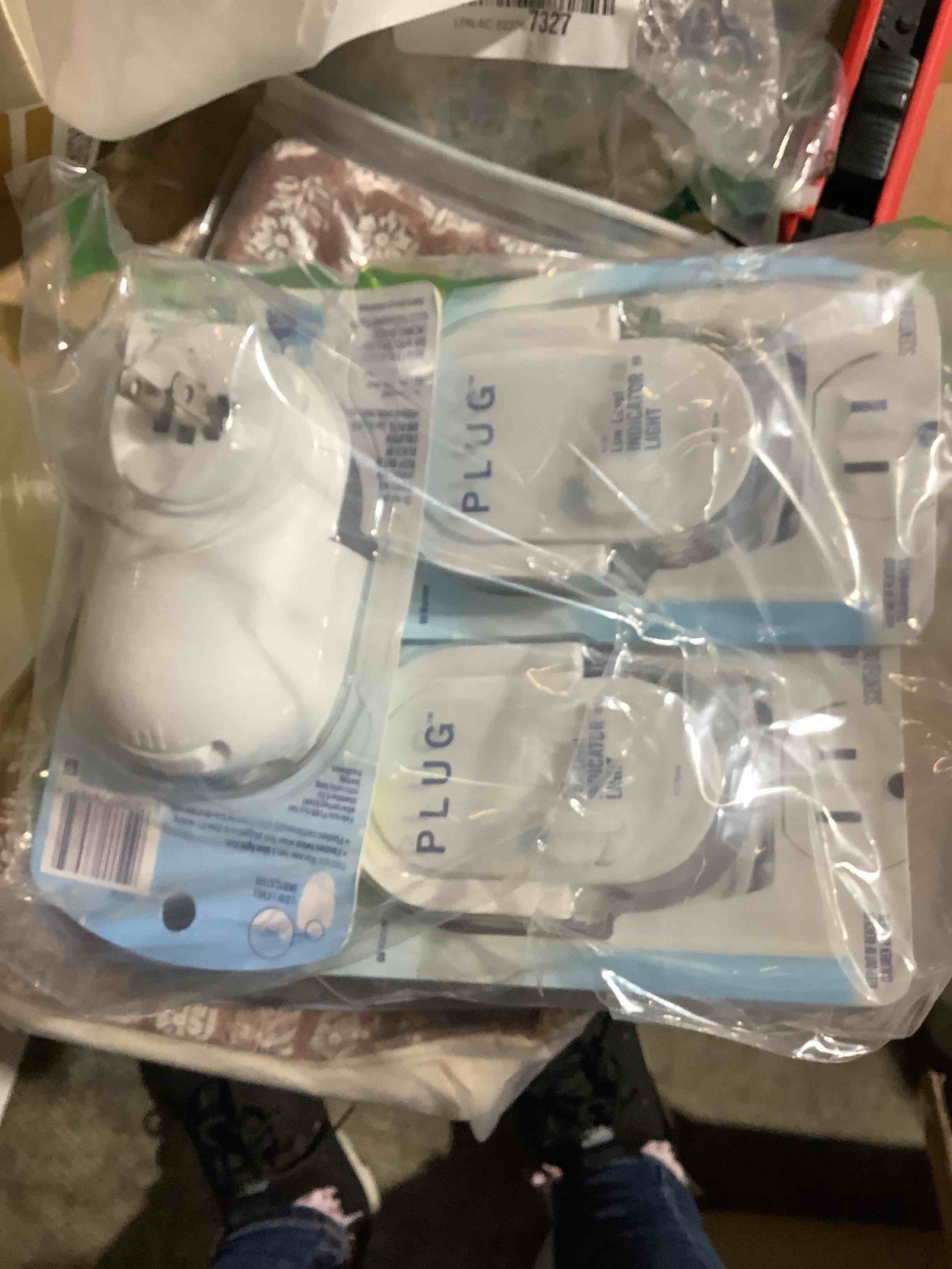 https://s3.amazonaws.com/lotting-images-prod/bidfta/BRN3364586_1750872998712.jpeg