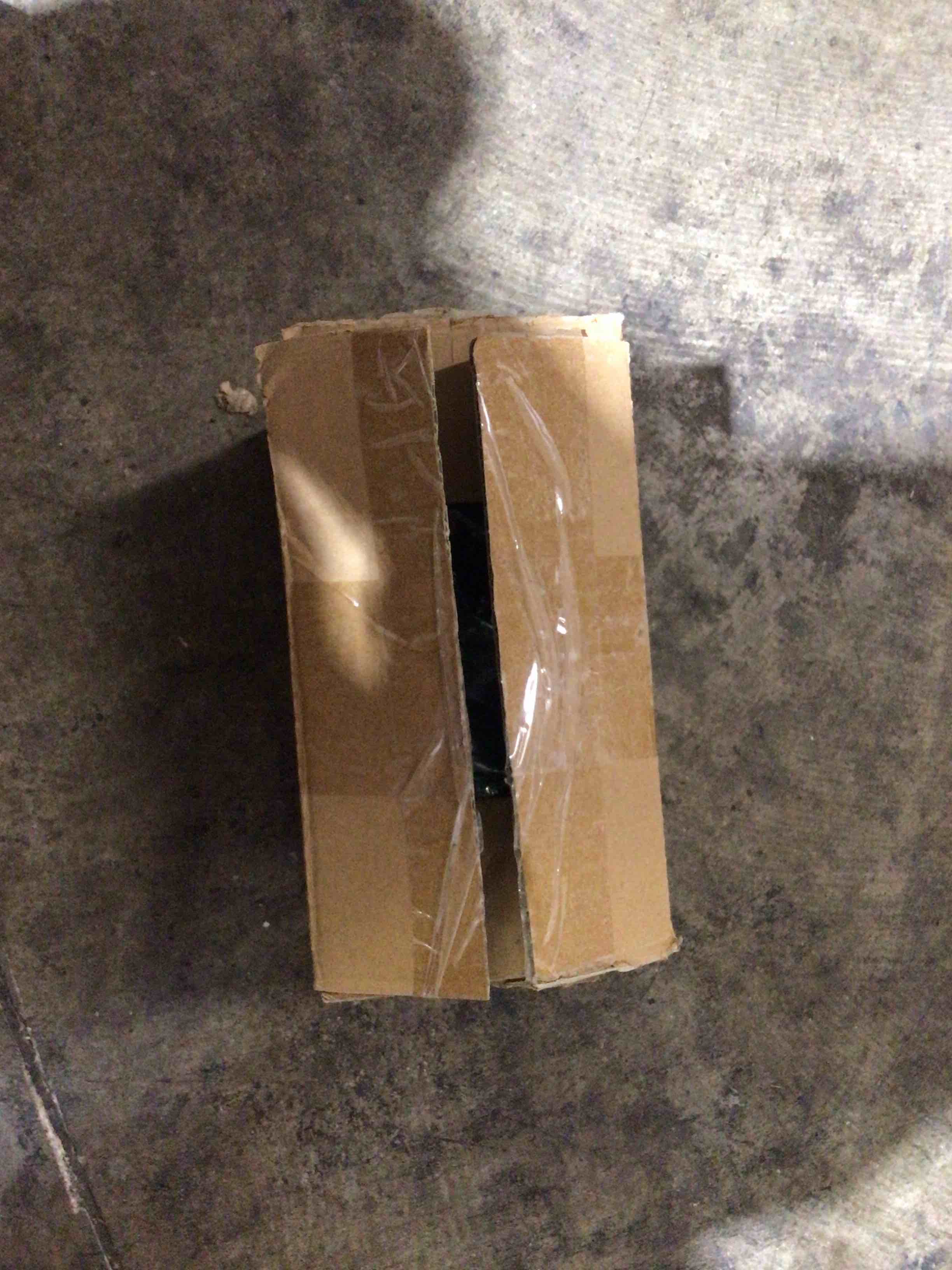 https://s3.amazonaws.com/lotting-images-prod/bidfta/BRN3365013_1752849741656.jpeg