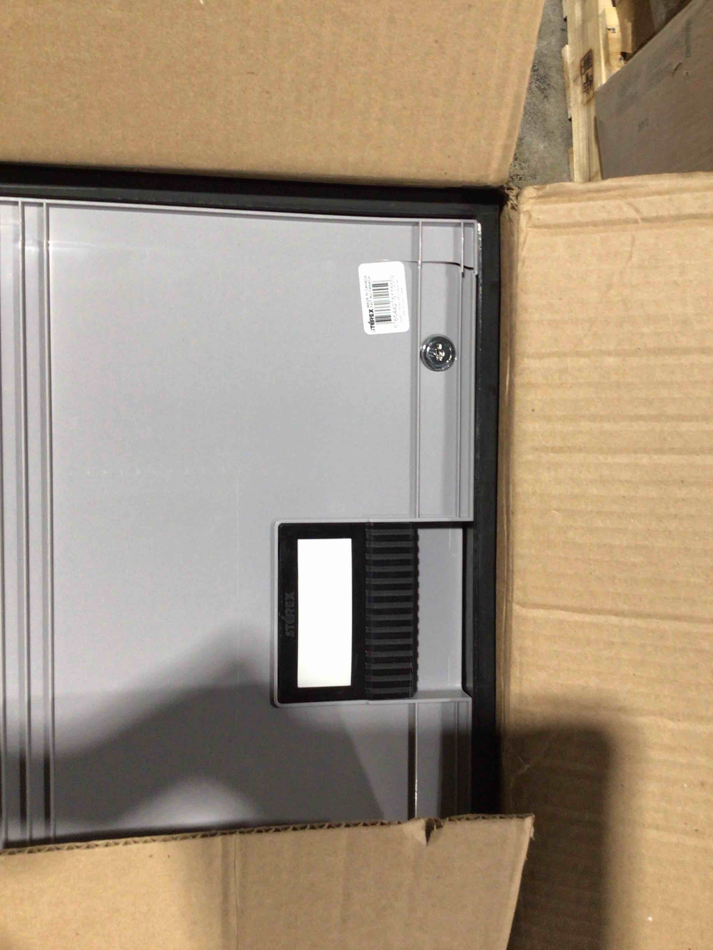 https://s3.amazonaws.com/lotting-images-prod/bidfta/BRN3365231_1753212080822.jpeg