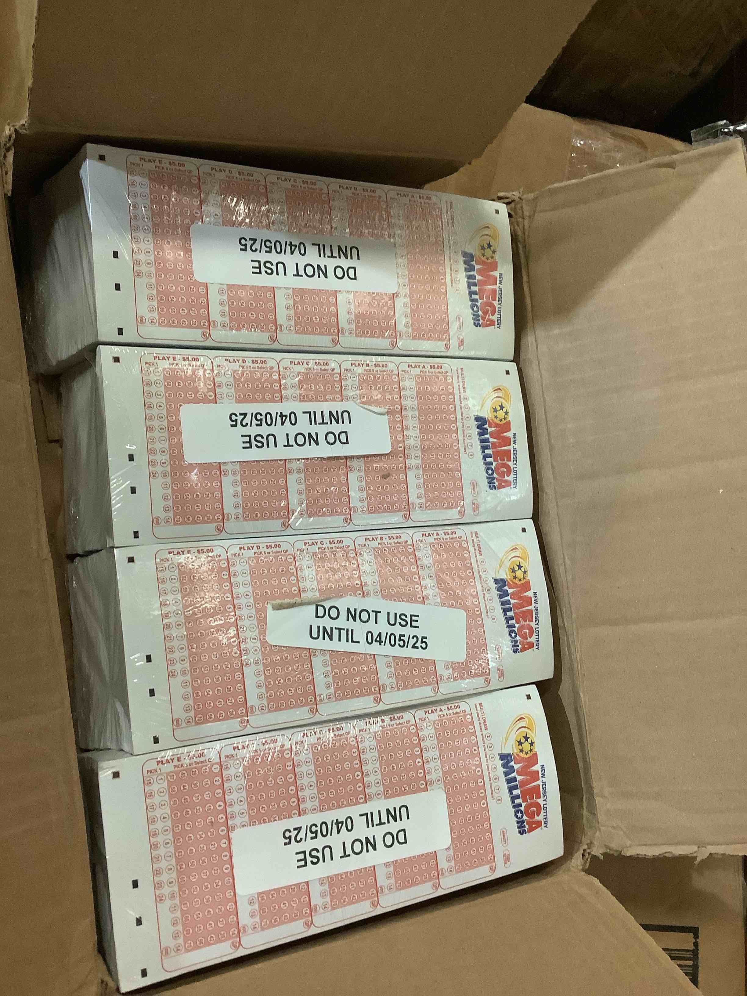 New Jersey Lottery MEGA MILLIONS  ( pack 400)