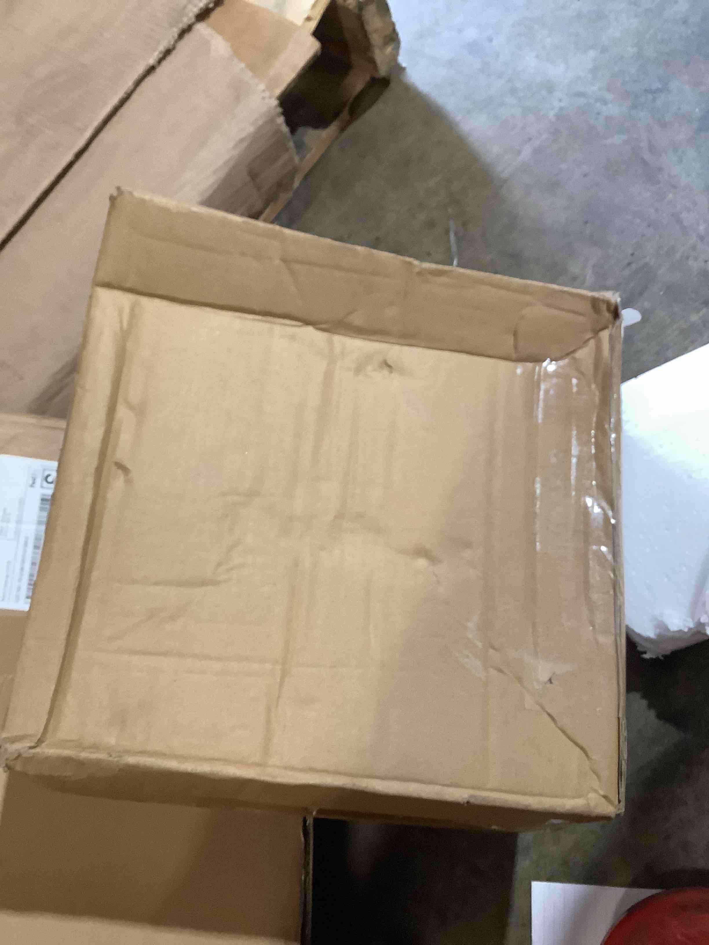 https://s3.amazonaws.com/lotting-images-prod/bidfta/BRN3365747_1754603013527.jpeg