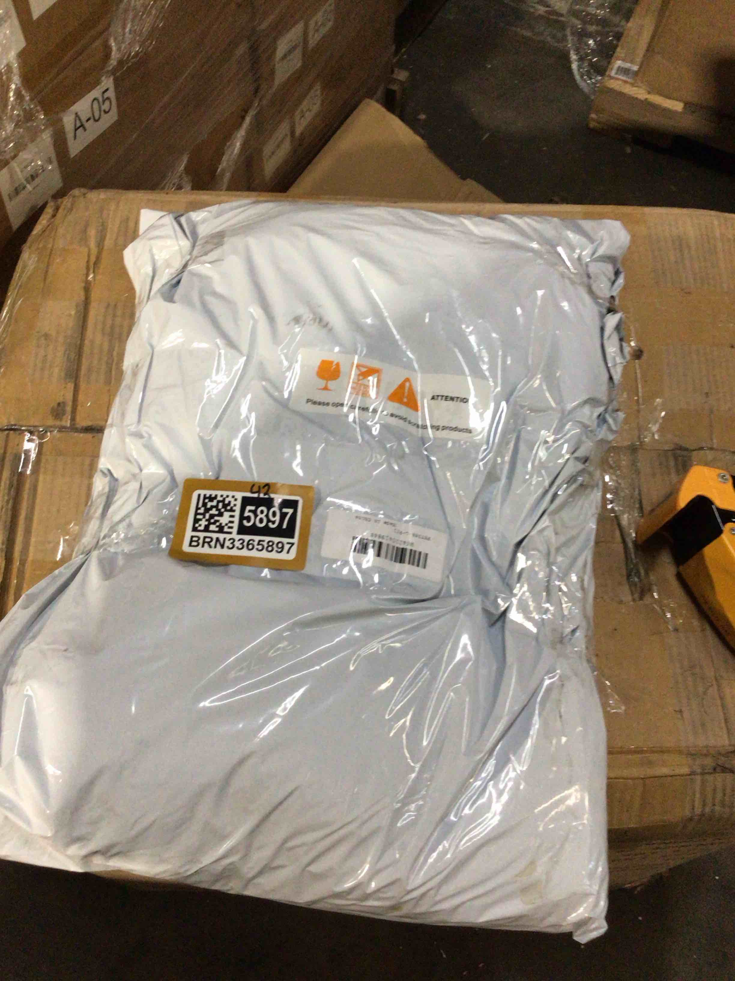 https://s3.amazonaws.com/lotting-images-prod/bidfta/BRN3365897_1755207573258.jpeg