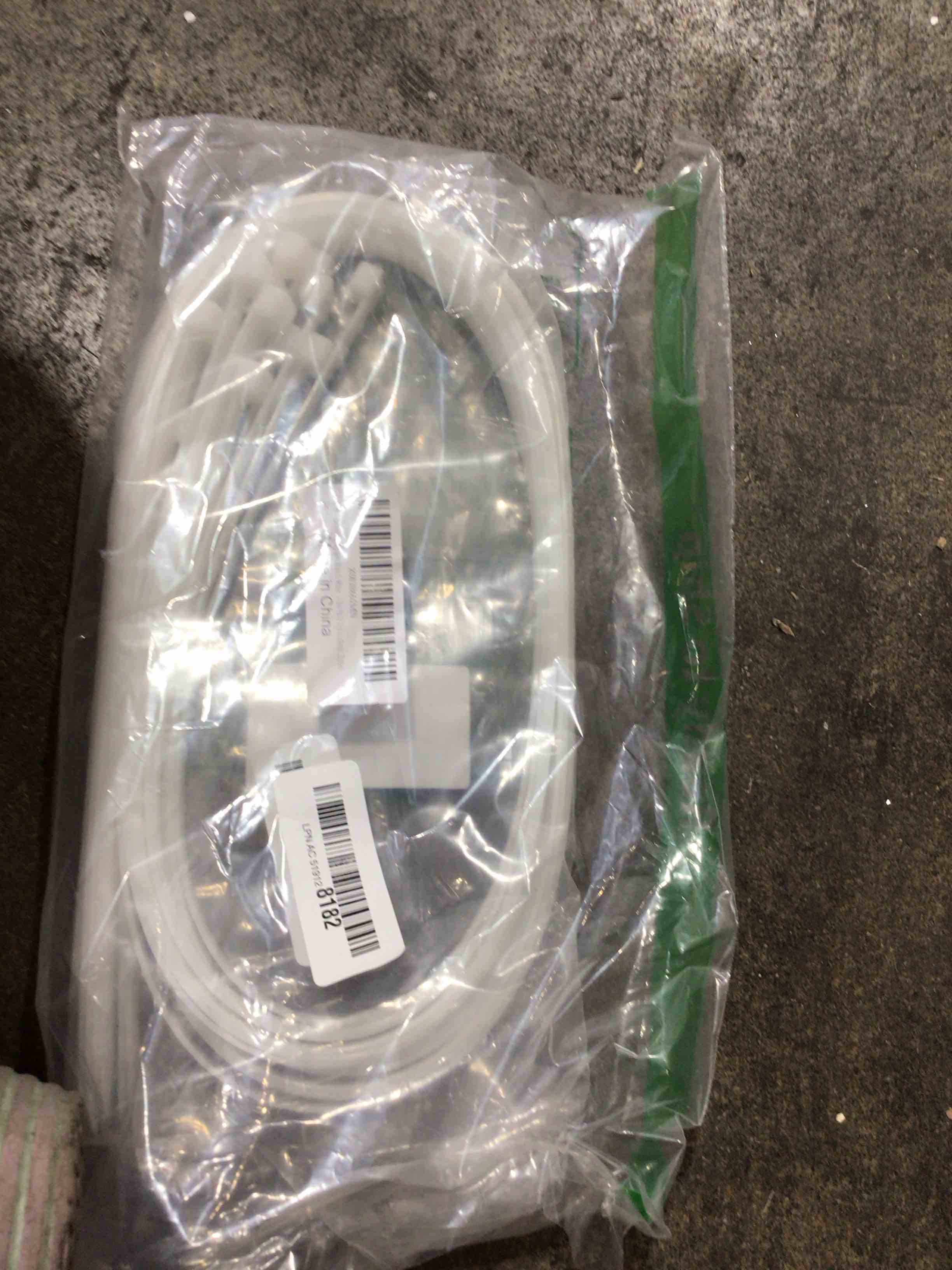 https://s3.amazonaws.com/lotting-images-prod/bidfta/BRN3366072_1755698688146.jpeg