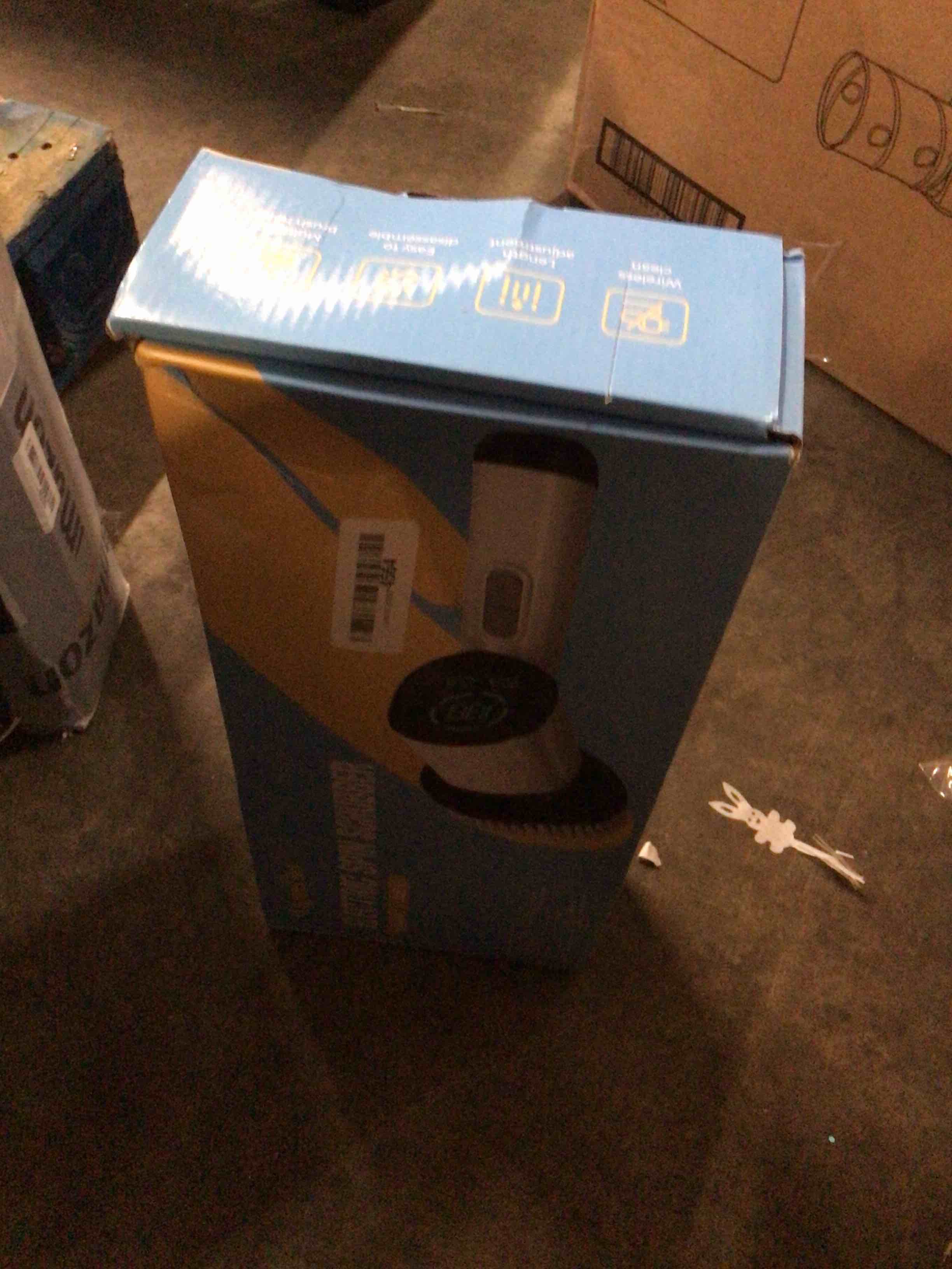 https://s3.amazonaws.com/lotting-images-prod/bidfta/BRN3366429_1756331595652.jpeg