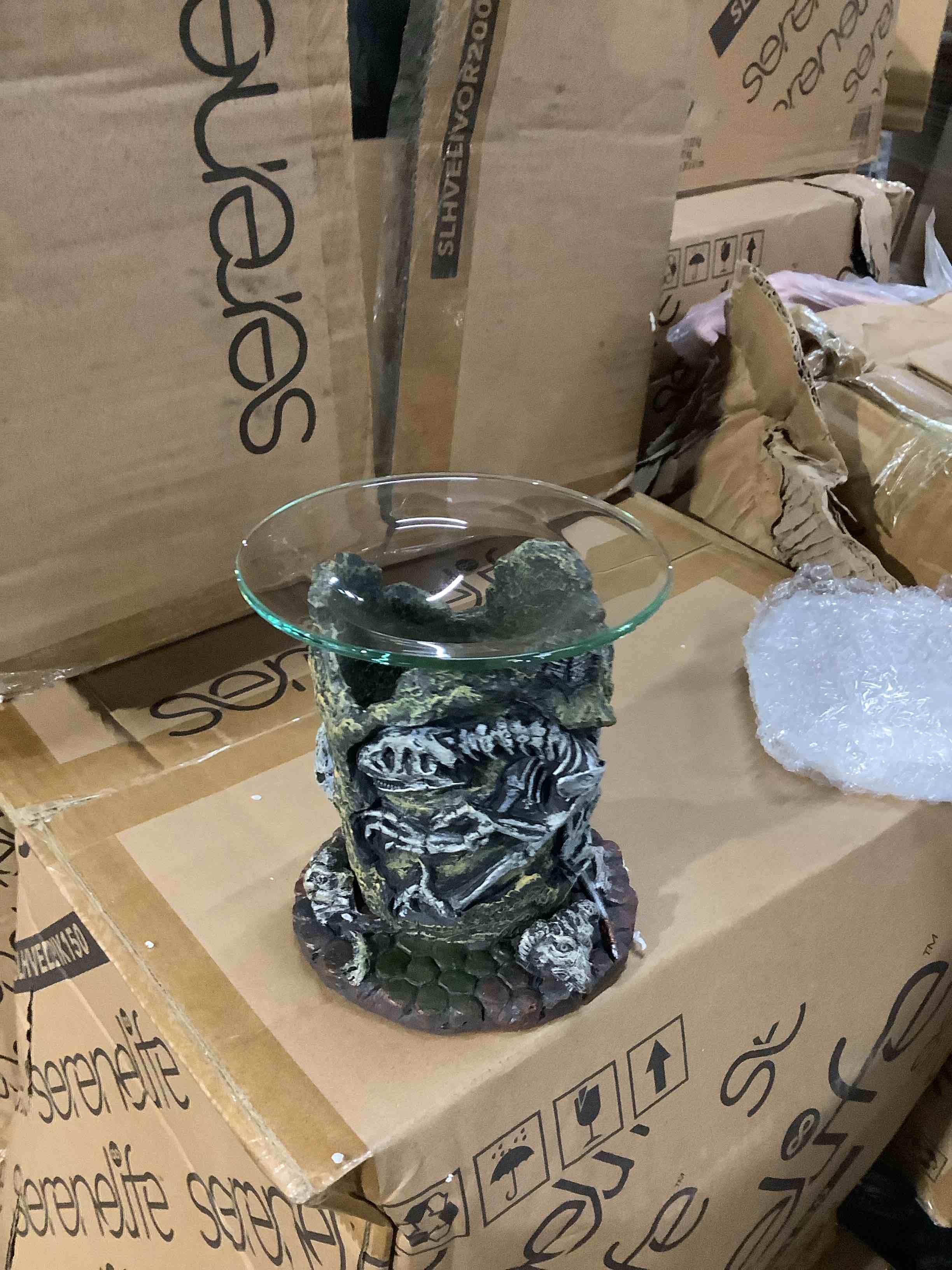 Castle Tower Sentry Behemoth Dragon Electric Oil Burner Tart Warmer Aroma Scent Statue Night Light Home Fragrance Aroma Accessory Fantasy Dungeons and Dragons Figurine
