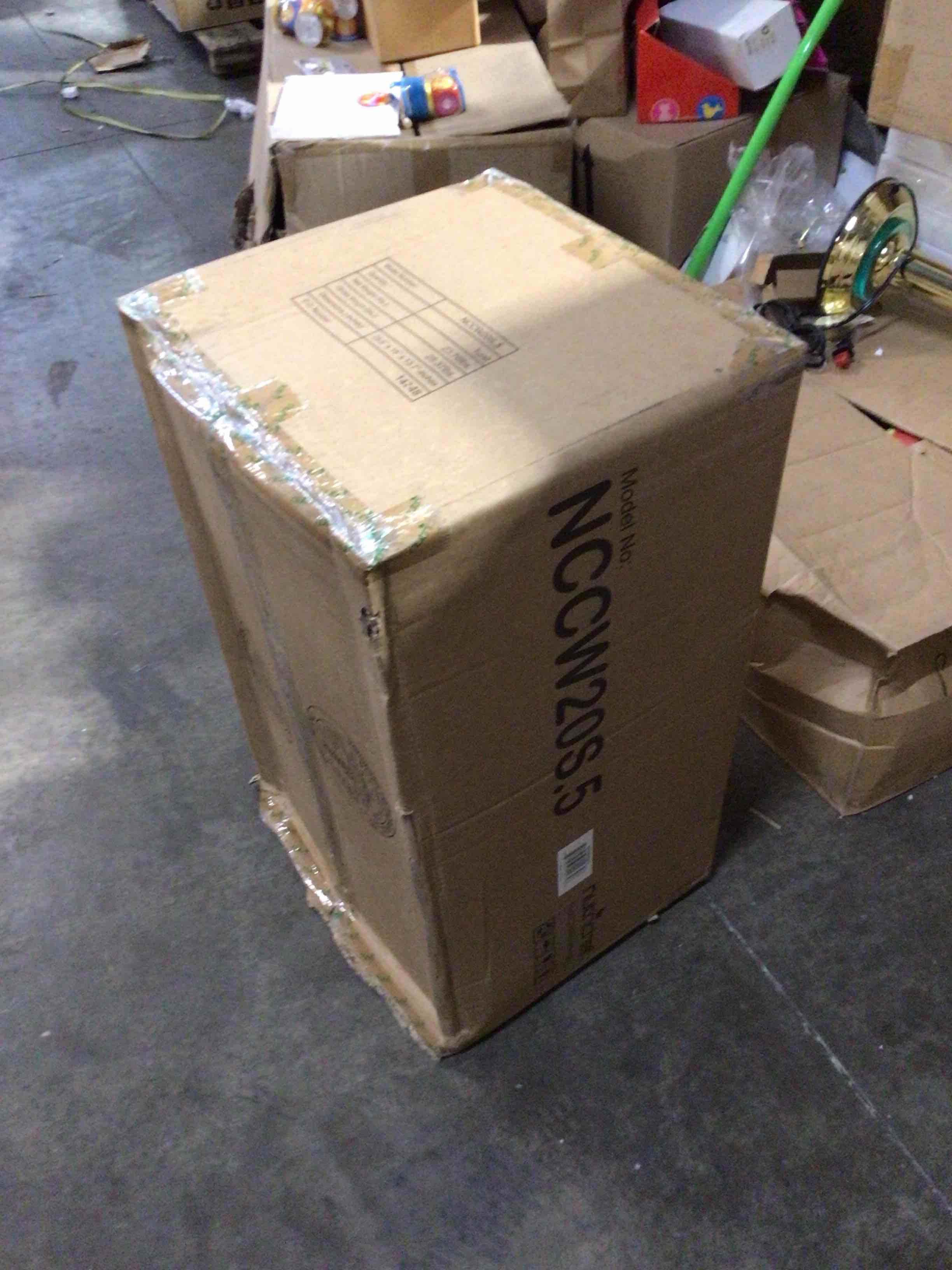 https://s3.amazonaws.com/lotting-images-prod/bidfta/BRN3366806_1758056883098.jpeg