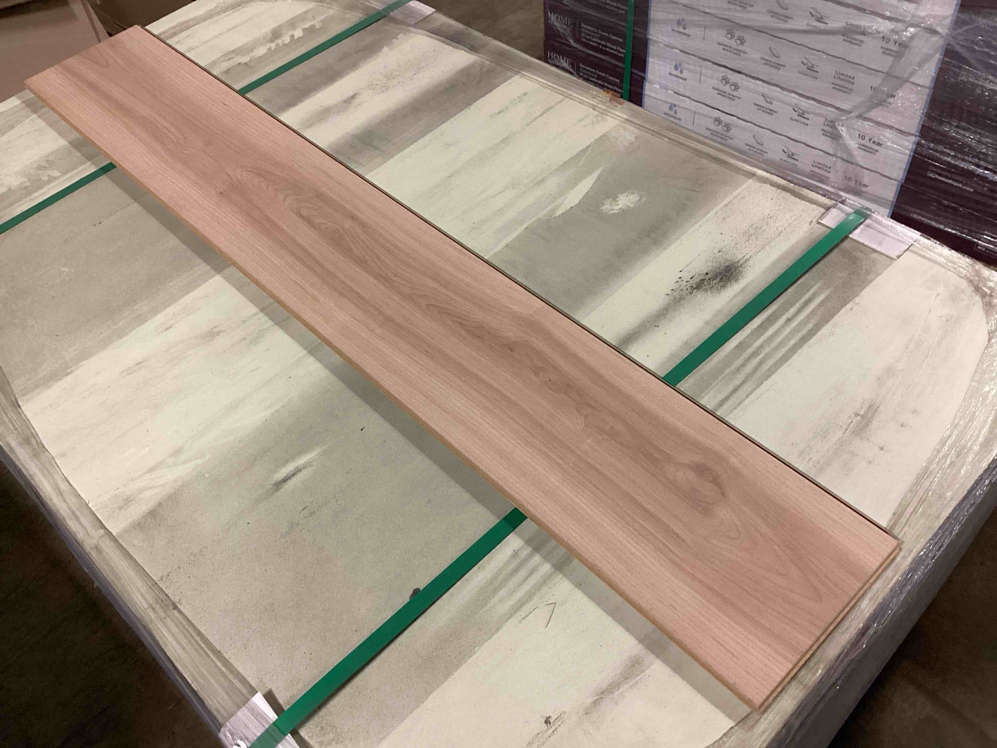 Condition photo showing New/Like New for 473.76 Sq.Ft. Of 10mm StainMaster Laminate Flooring, Your Bid Per Sq.Ft