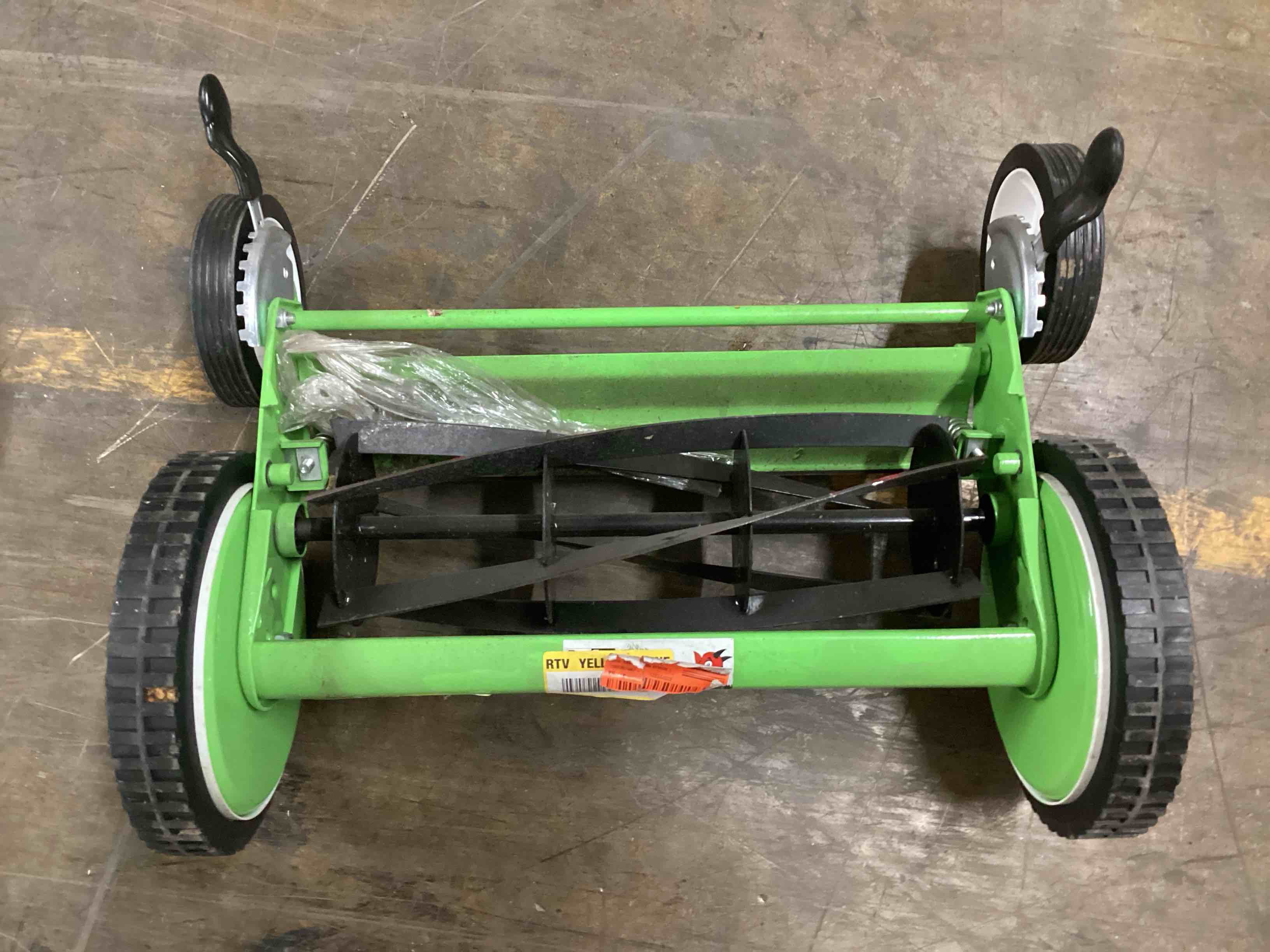 Lawn Demon 16-Inch Reel Lawn Mower 
