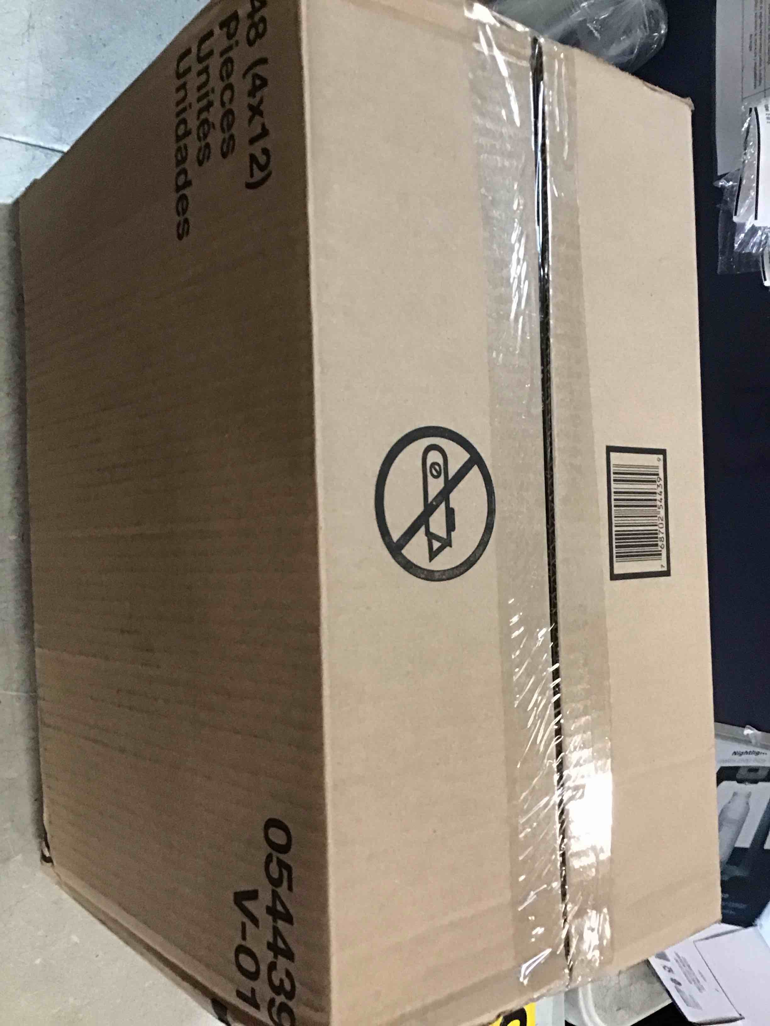 https://s3.amazonaws.com/lotting-images-prod/bidfta/BRN3427115_1749059195908.jpeg