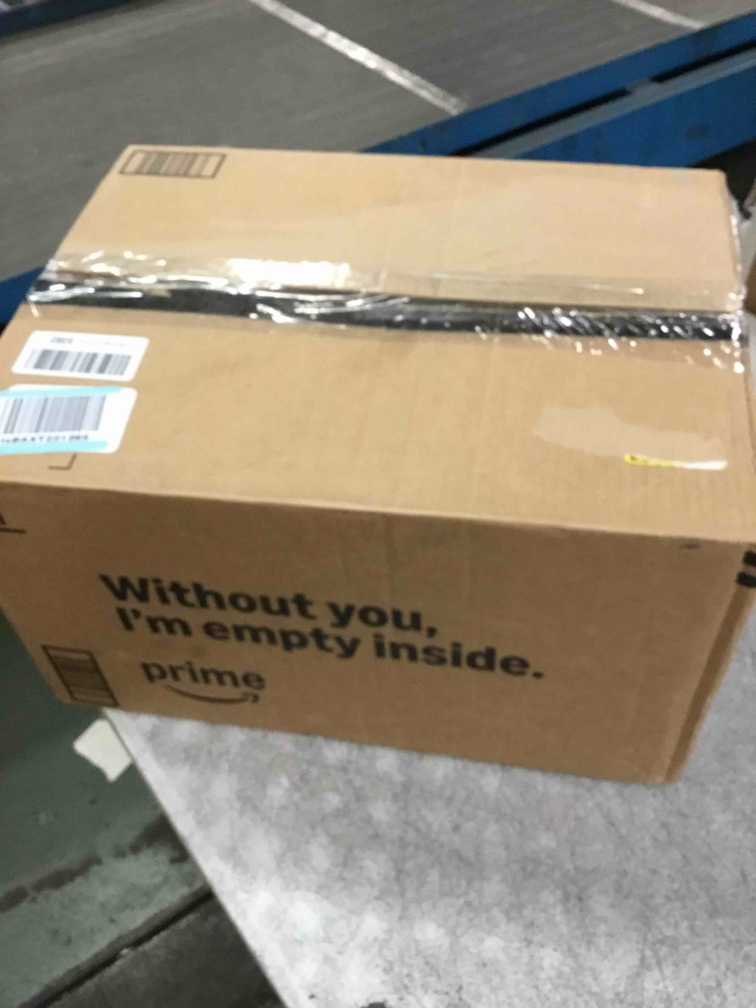 https://s3.amazonaws.com/lotting-images-prod/bidfta/BRN3429025_1749913545811.jpeg