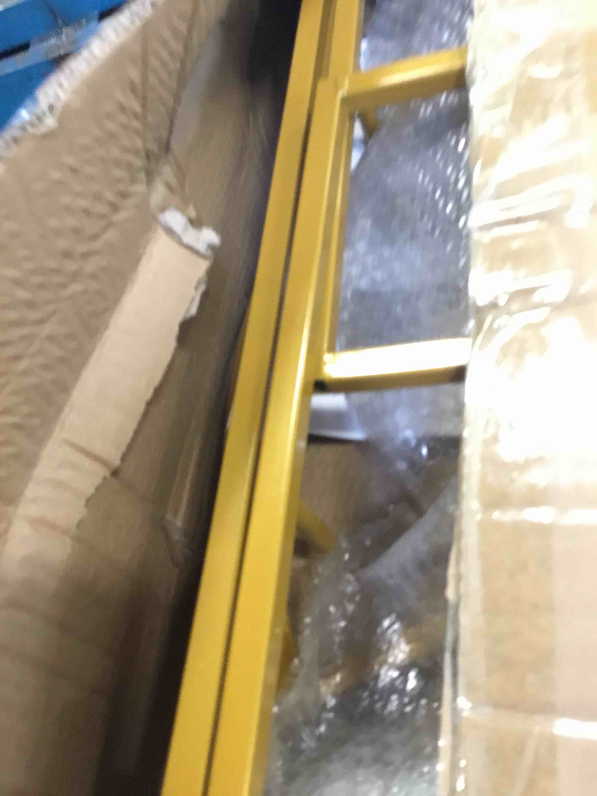 https://s3.amazonaws.com/lotting-images-prod/bidfta/BRN3435167_1750259739703.jpeg