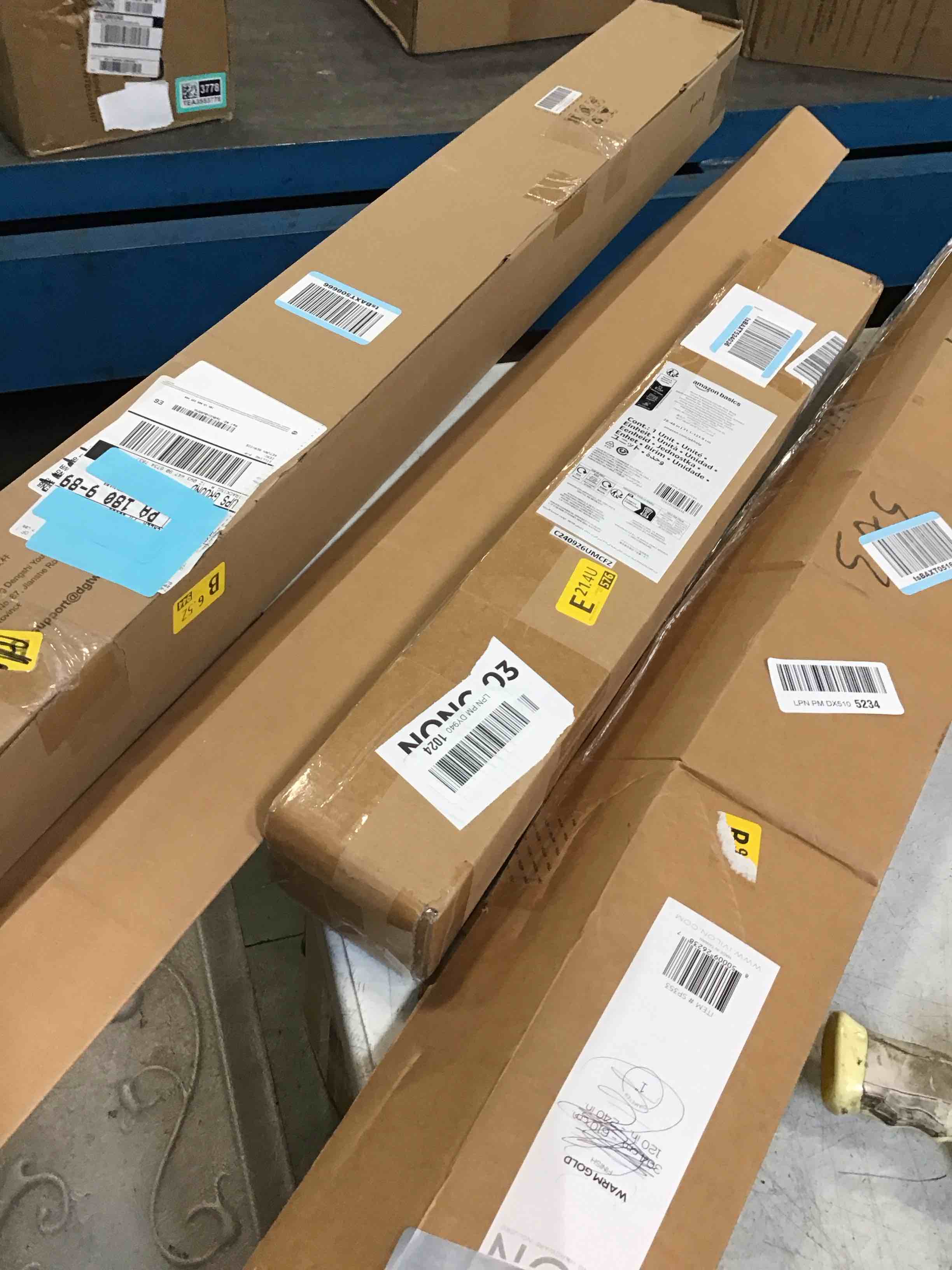https://s3.amazonaws.com/lotting-images-prod/bidfta/BRN3435274_1750276574998.jpeg