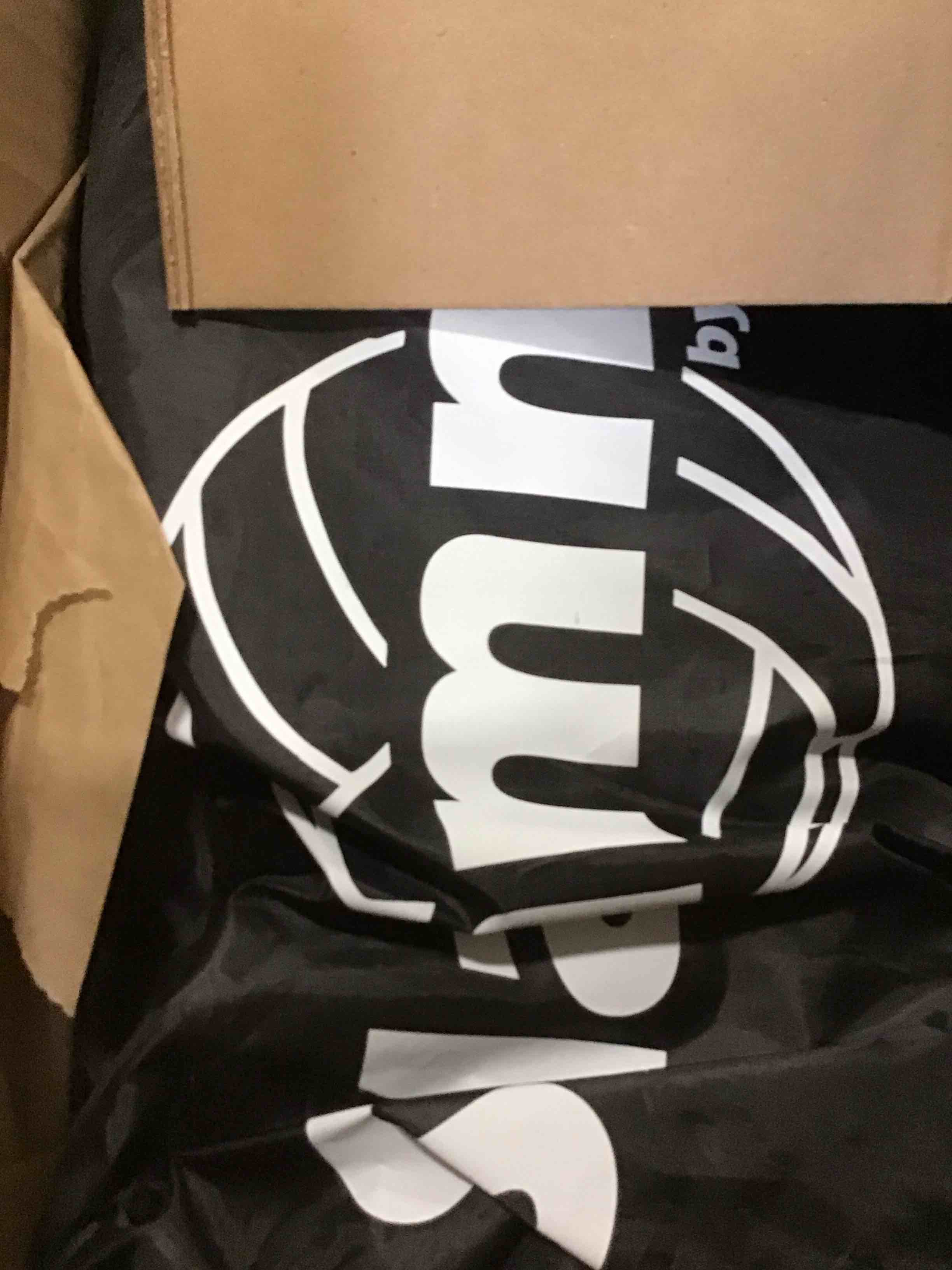 https://s3.amazonaws.com/lotting-images-prod/bidfta/BRN3435783_1750506882177.jpeg