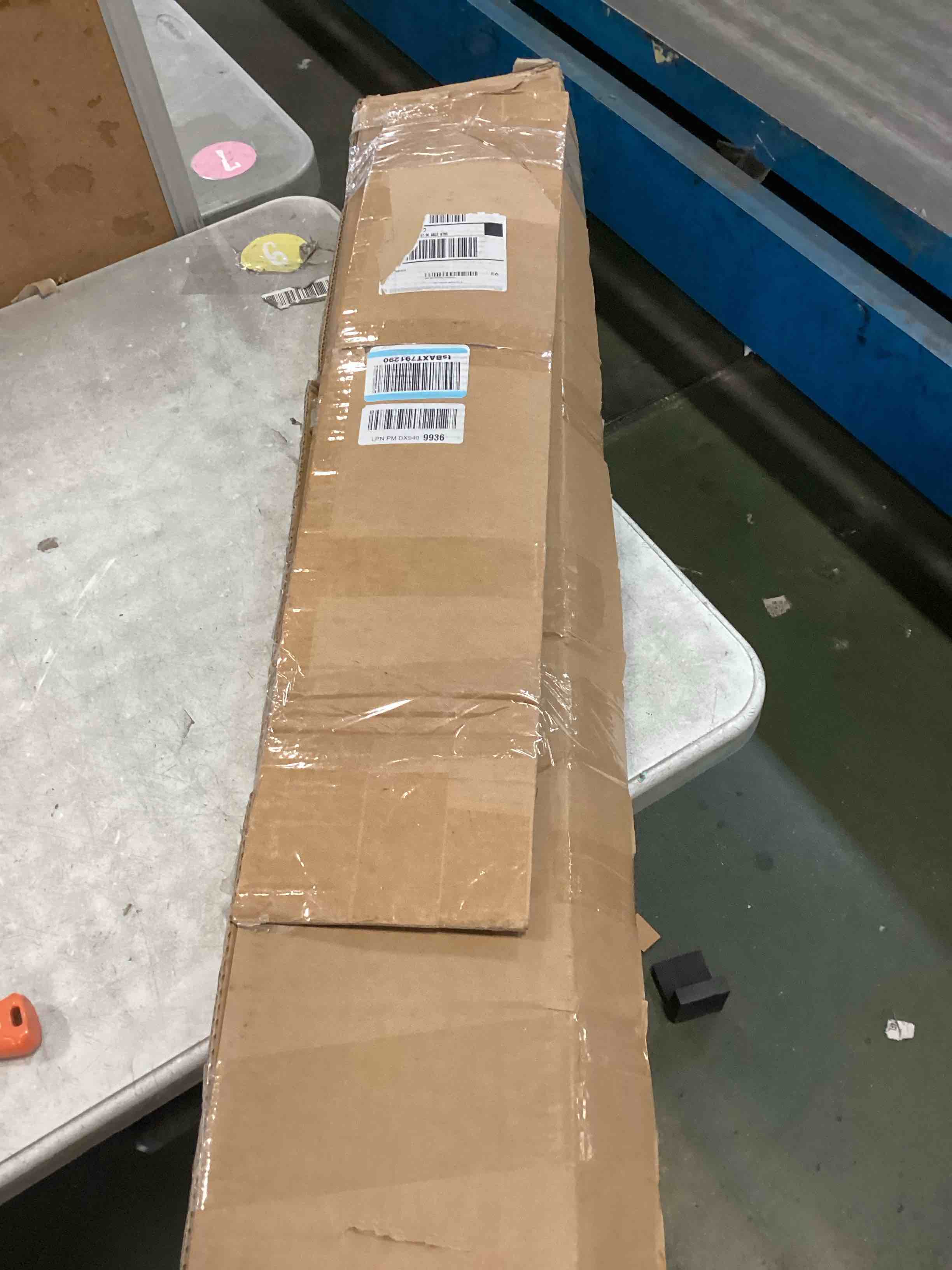 https://s3.amazonaws.com/lotting-images-prod/bidfta/BRN3440525_1750512934549.jpeg