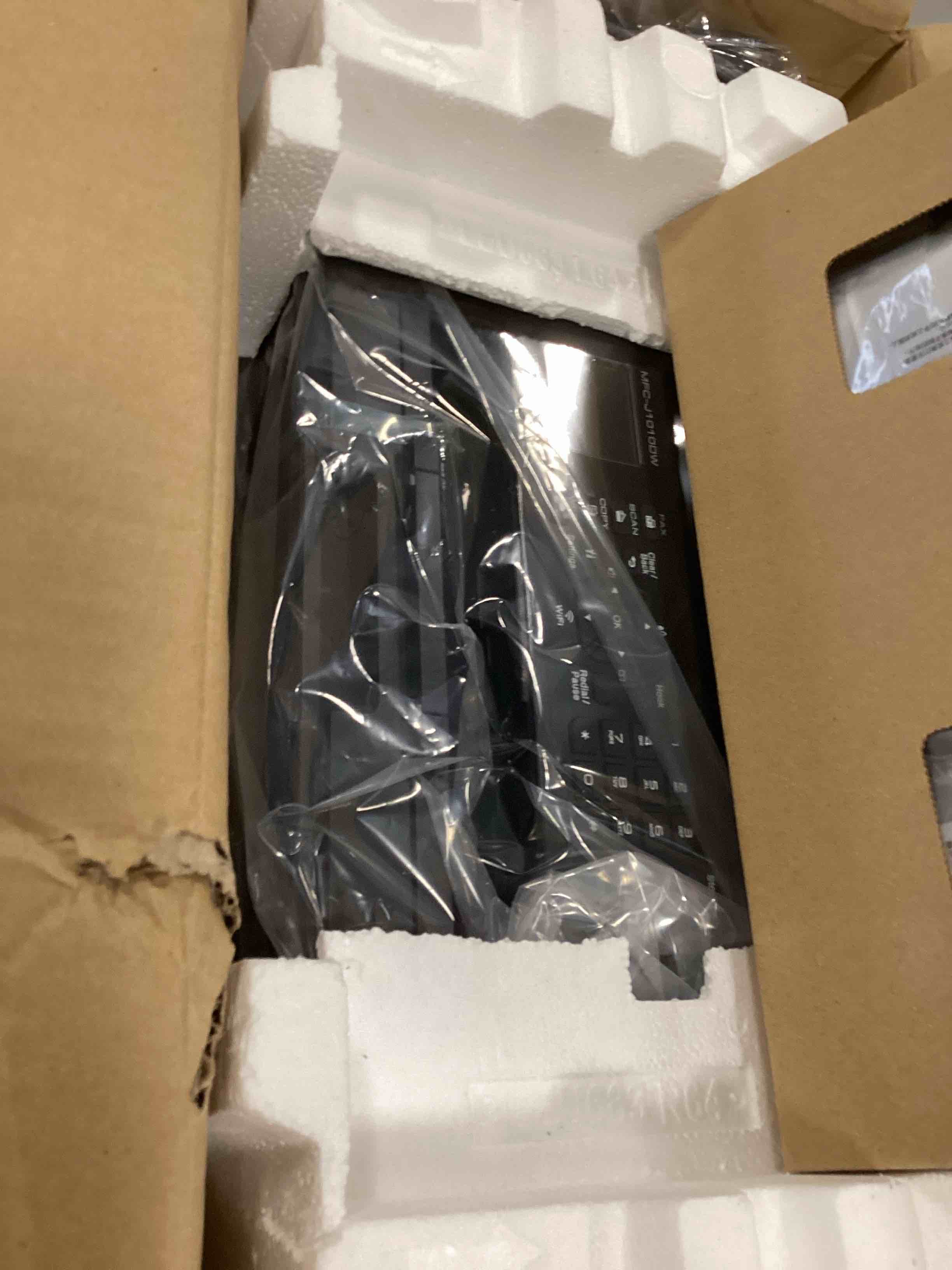 https://s3.amazonaws.com/lotting-images-prod/bidfta/BRN3441711_1751285166063.jpeg