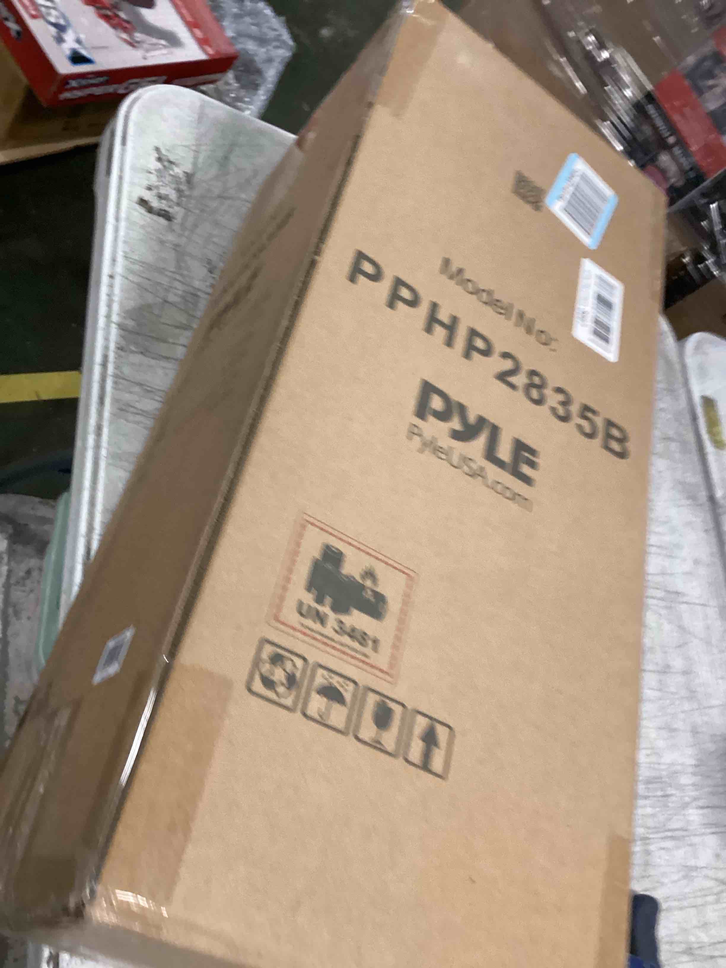 https://s3.amazonaws.com/lotting-images-prod/bidfta/BRN3443800_1750100348588.jpeg
