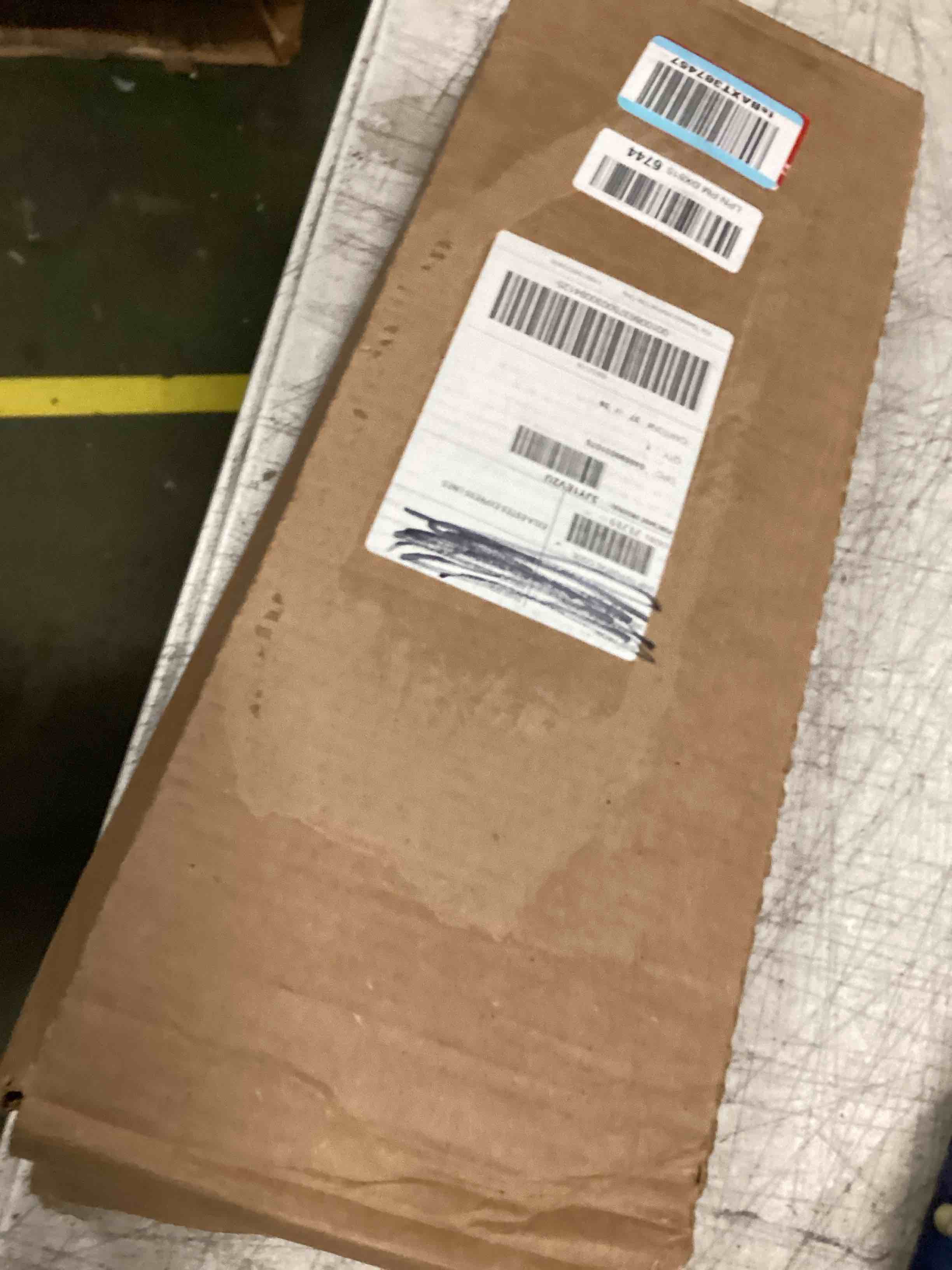 https://s3.amazonaws.com/lotting-images-prod/bidfta/BRN3444323_1750248346266.jpeg