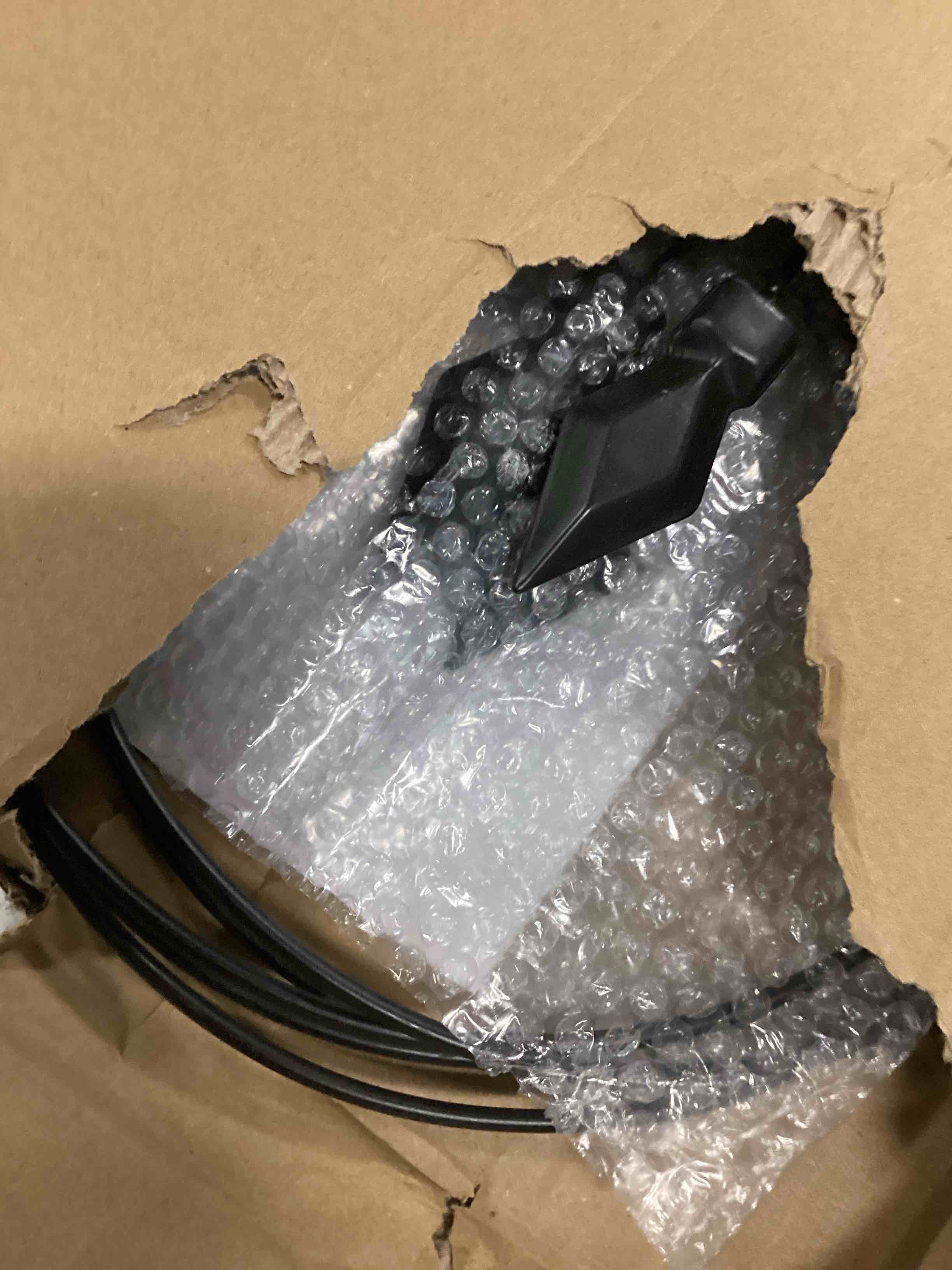 https://s3.amazonaws.com/lotting-images-prod/bidfta/BRN3444473_1750258803163.jpeg