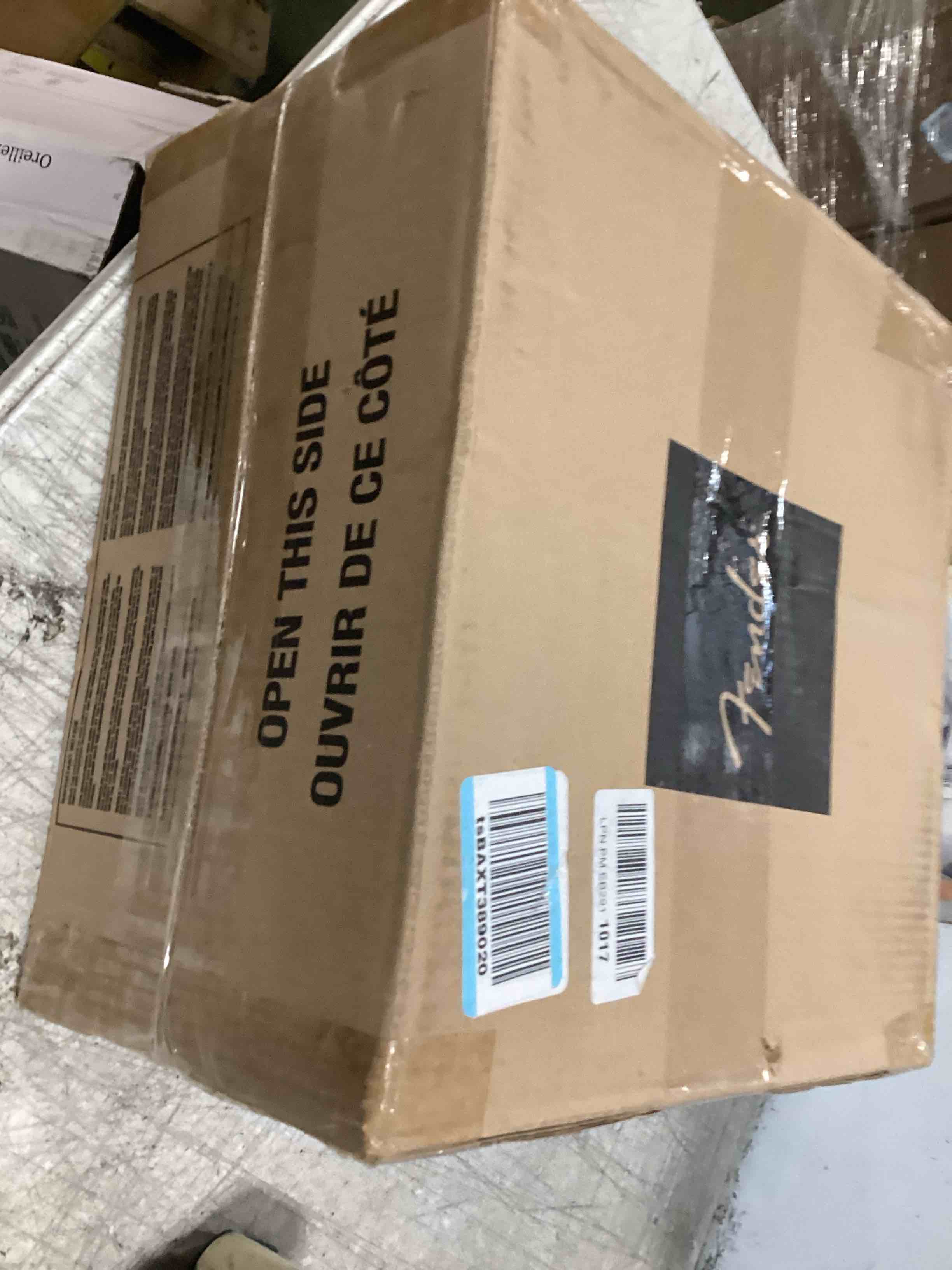 https://s3.amazonaws.com/lotting-images-prod/bidfta/BRN3444652_1750275599857.jpeg