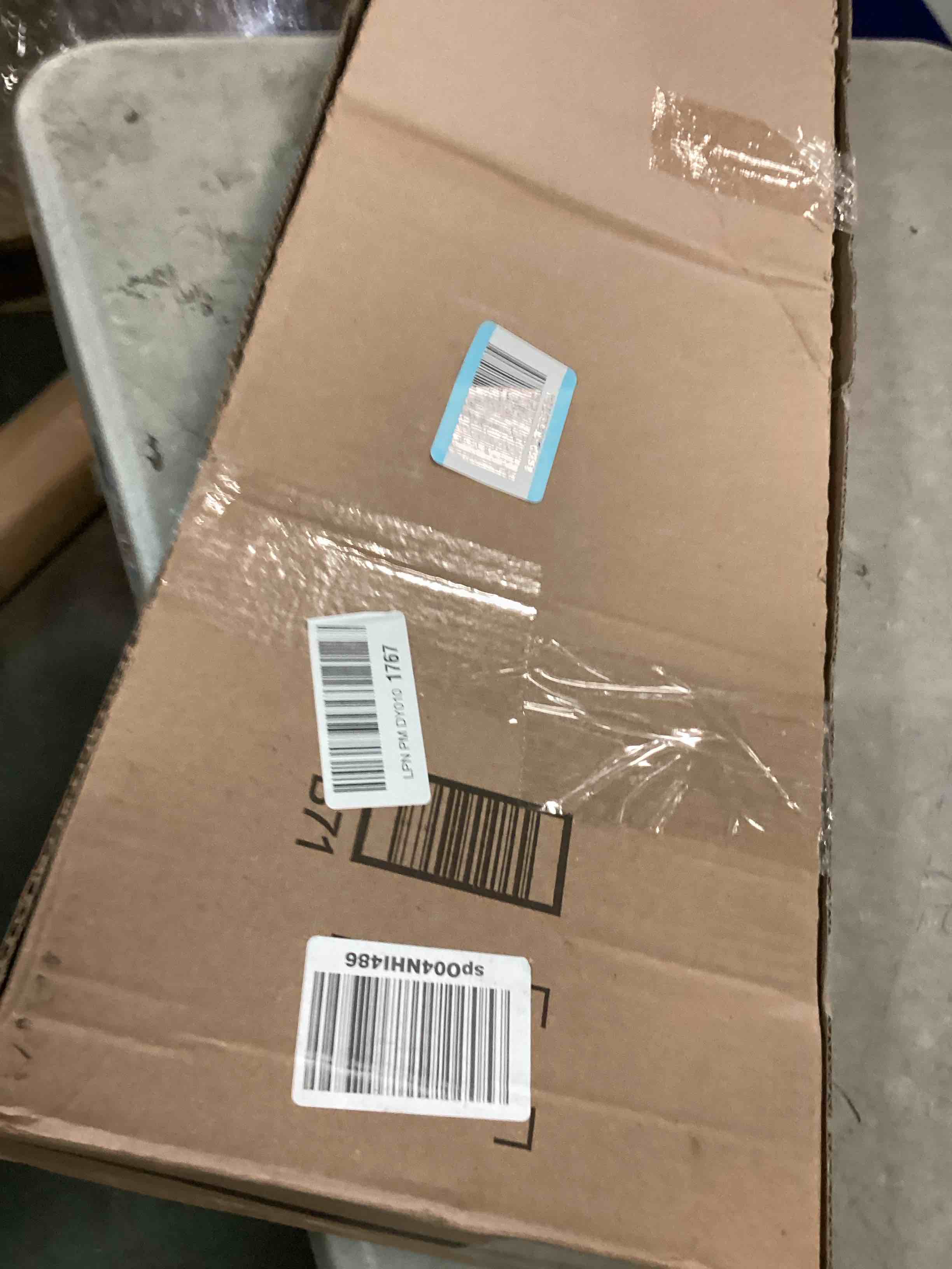 https://s3.amazonaws.com/lotting-images-prod/bidfta/BRN3444833_1750345871301.jpeg