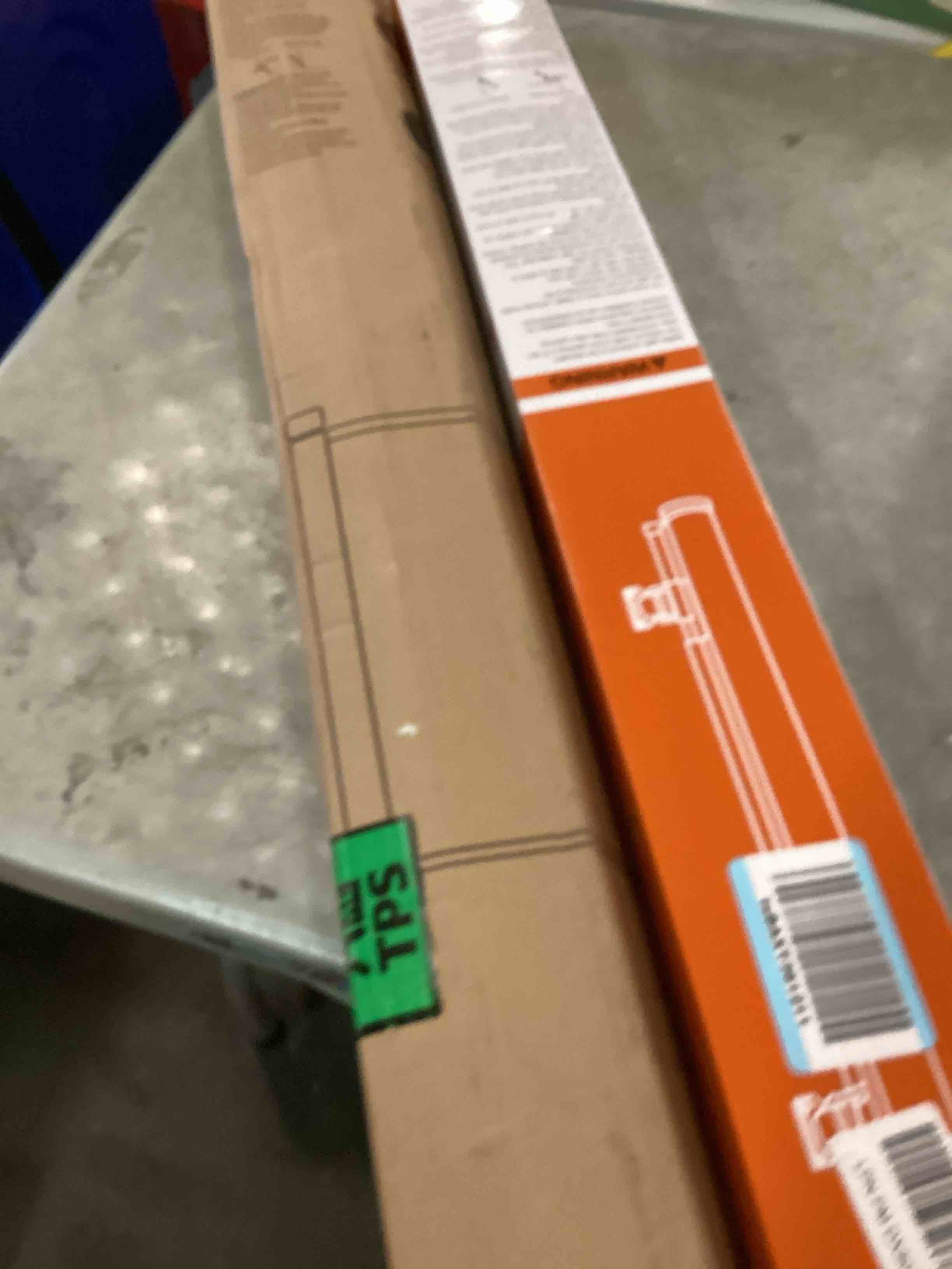 https://s3.amazonaws.com/lotting-images-prod/bidfta/BRN3444945_1750355625857.jpeg
