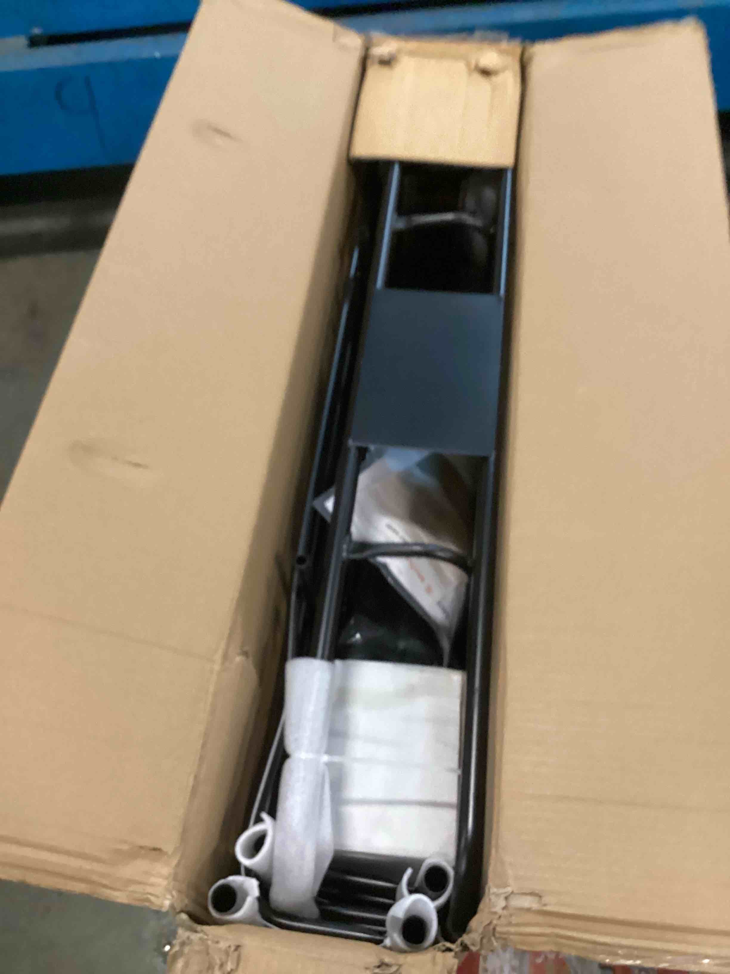 https://s3.amazonaws.com/lotting-images-prod/bidfta/BRN3445513_1750518640226.jpeg