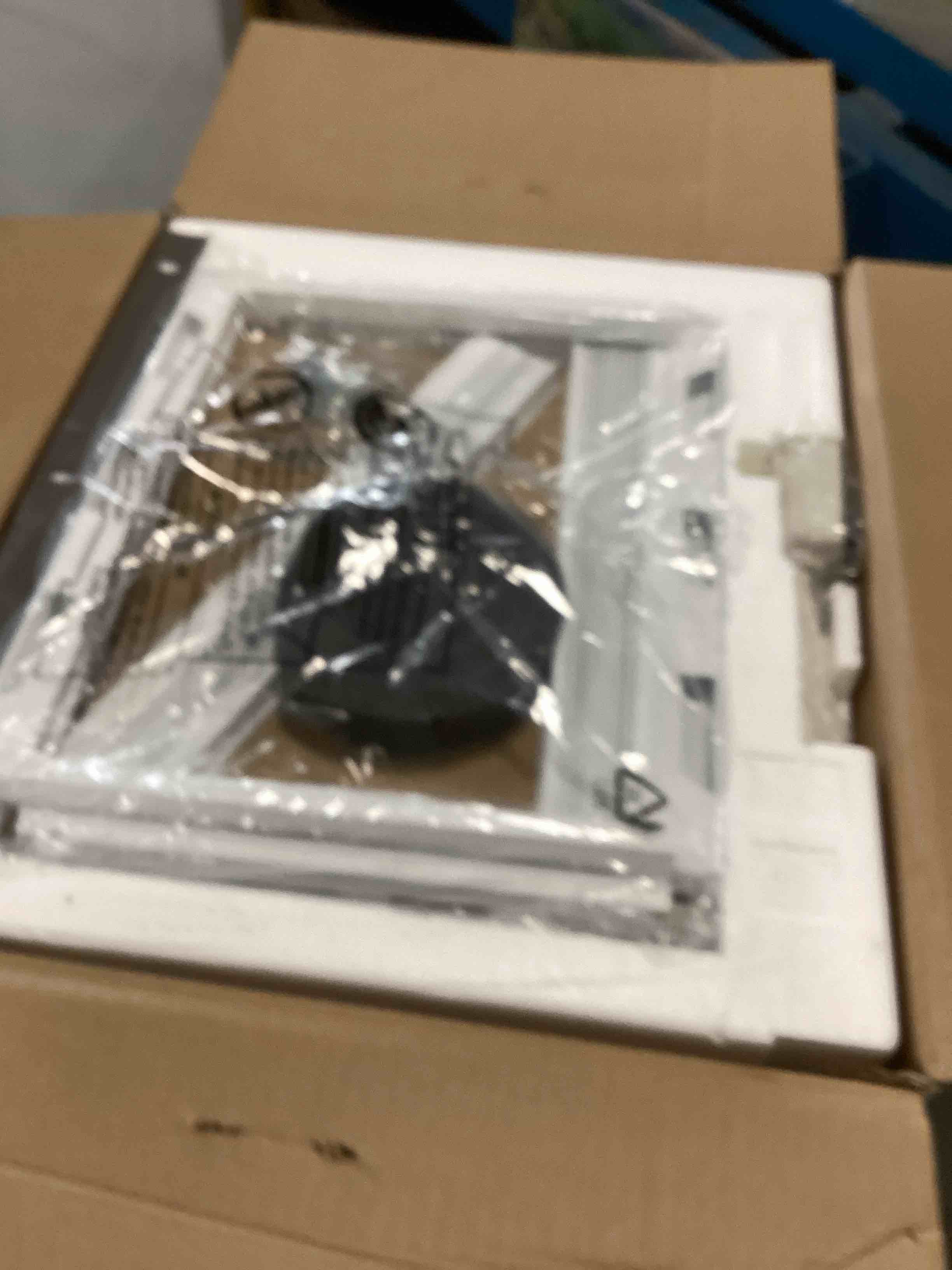 https://s3.amazonaws.com/lotting-images-prod/bidfta/BRN3445753_1750944746061.jpeg