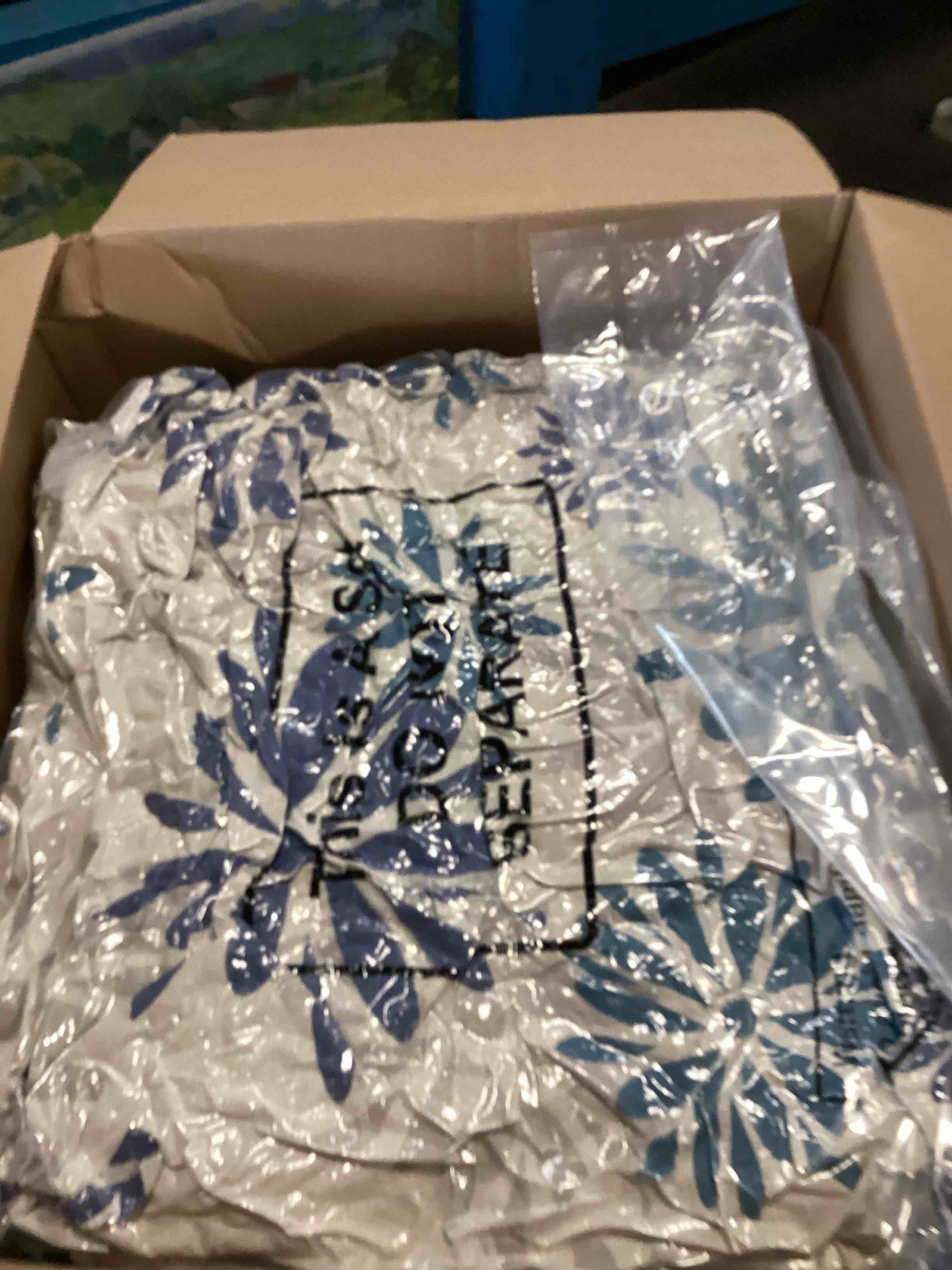 https://s3.amazonaws.com/lotting-images-prod/bidfta/BRN3445979_1751034144037.jpeg