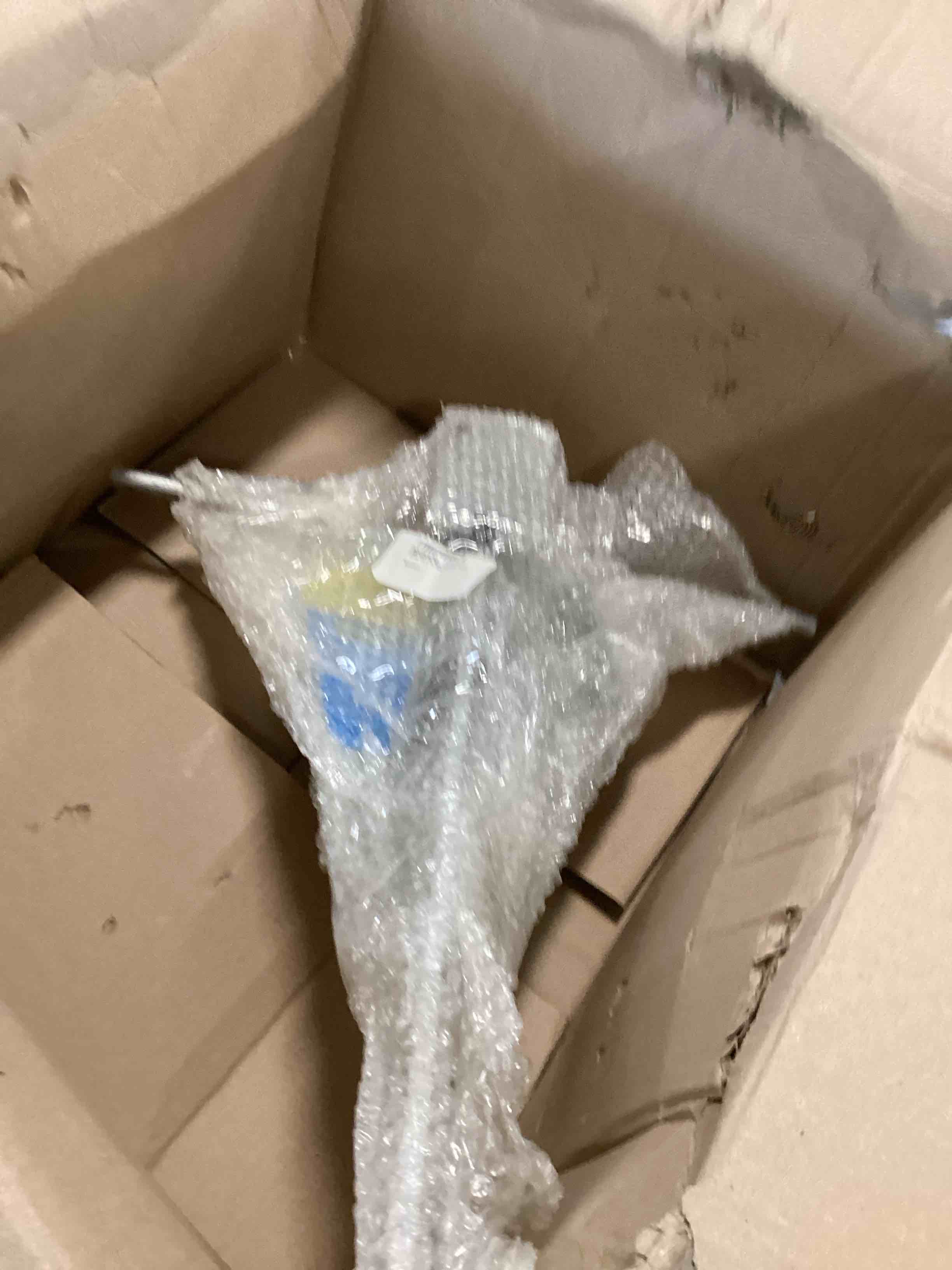 https://s3.amazonaws.com/lotting-images-prod/bidfta/BRN3446007_1751036612865.jpeg