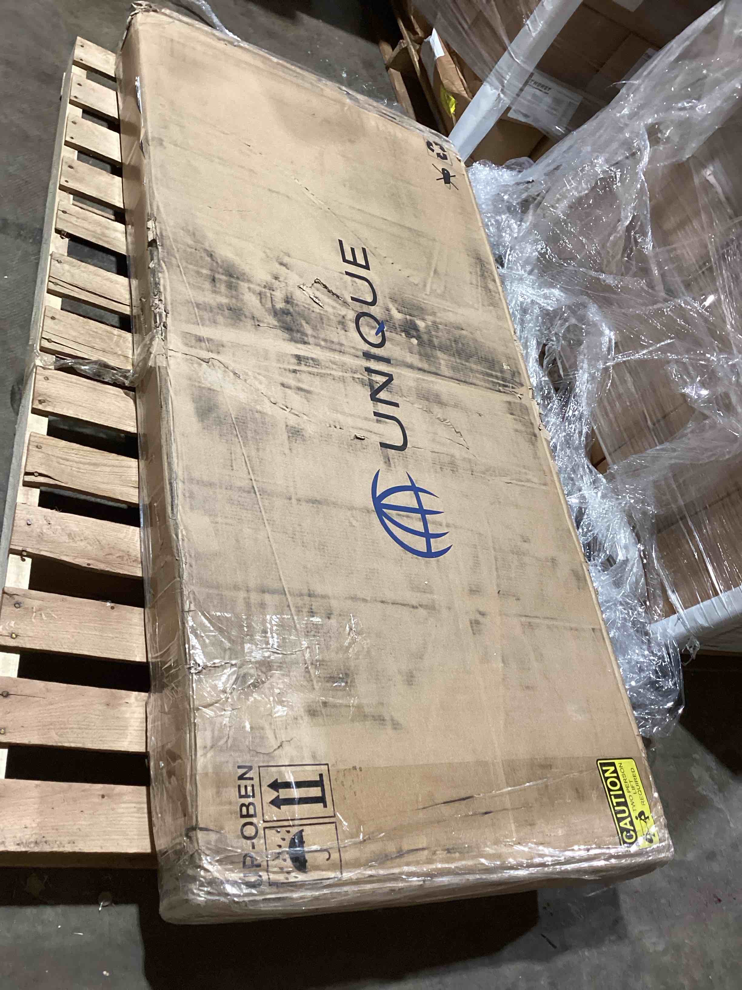 Condition photo showing Good Condition for Unique Furniture K101 Contemporary Bookcase with 6 Shelves in White